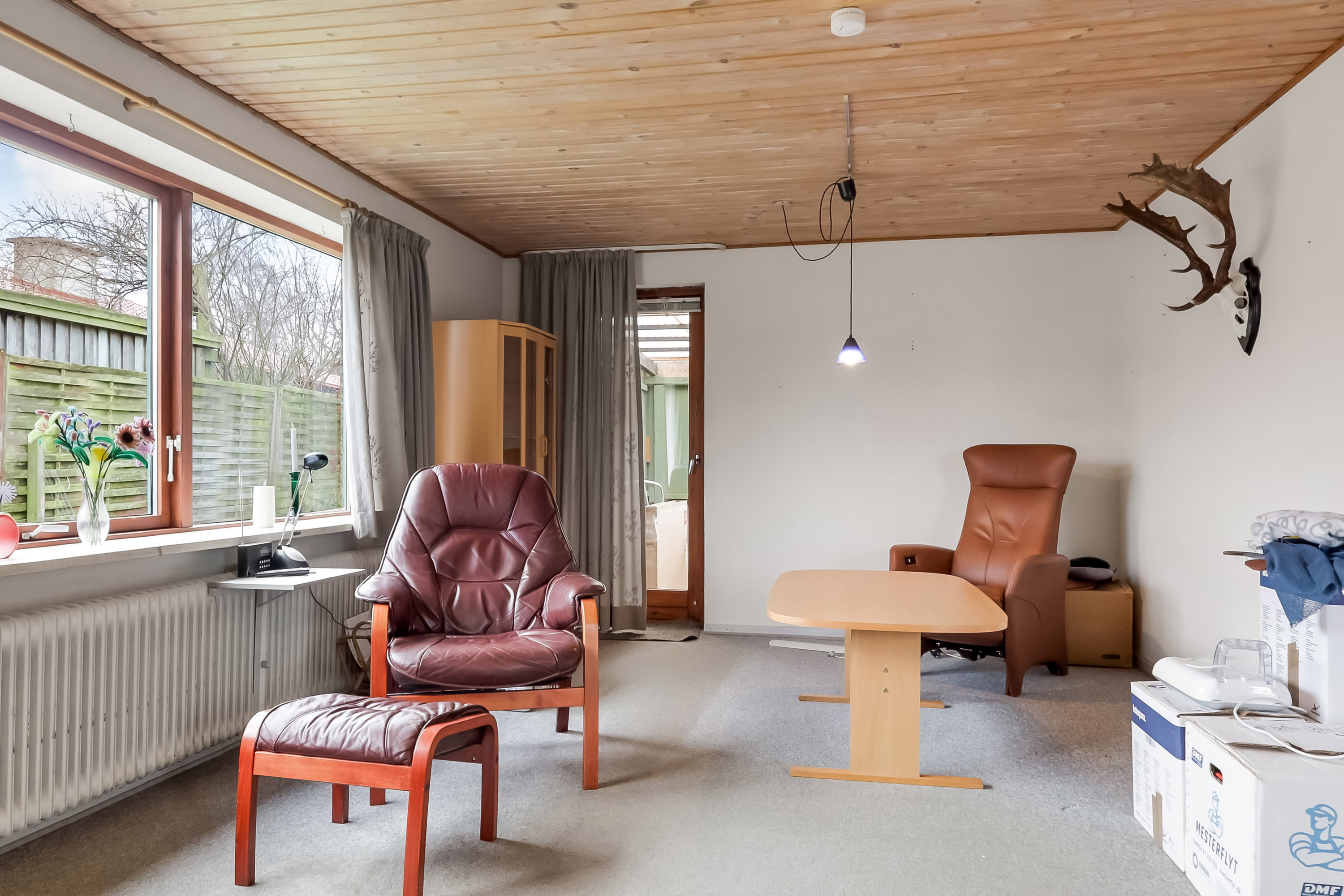 Fremhævet stue billede i fuldskærmstilstand. Billede af Rugmarken 8, Tåsinge, 5700 Svendborg