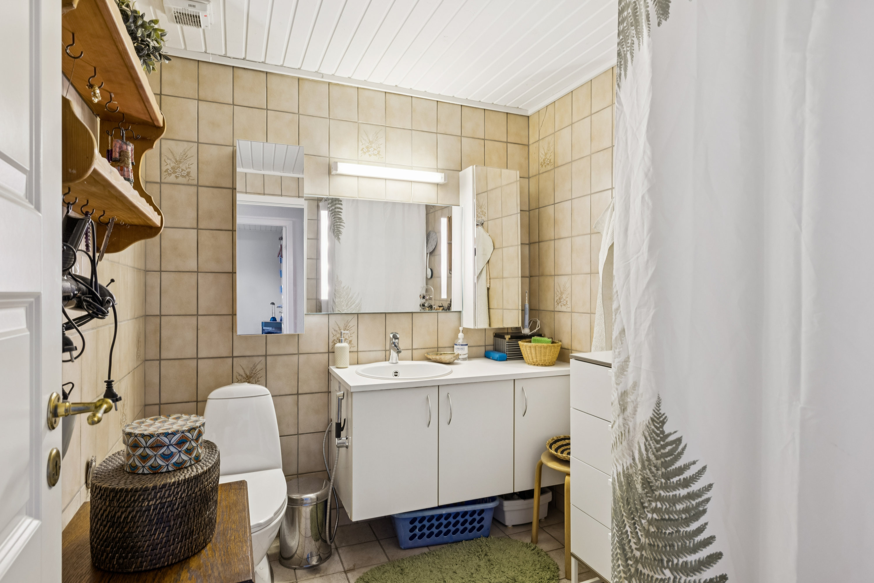 Fremhævet badeværelse billede i fuldskærmstilstand. Billede af Engdiget 36, Hvam, 9620 Aalestrup