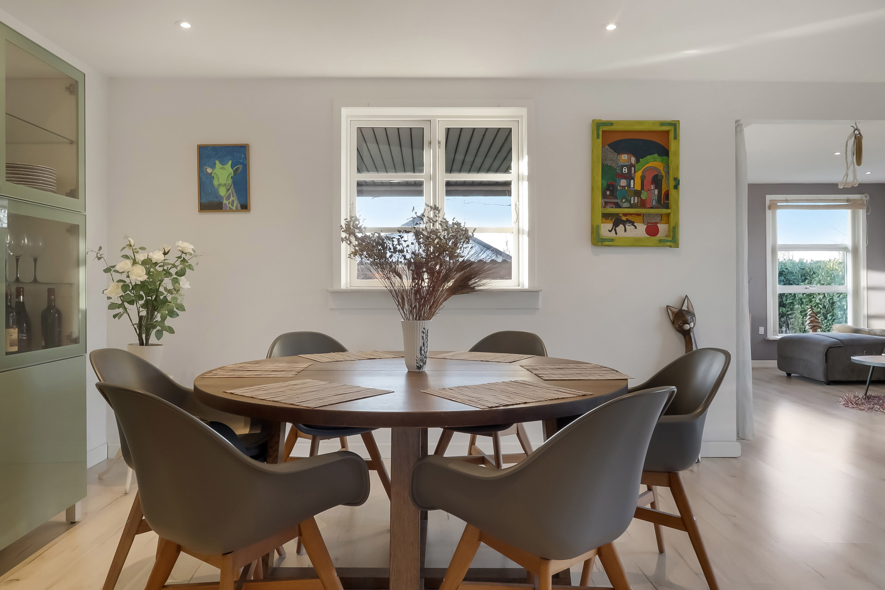 Fremhævet stue billede i fuldskærmstilstand. Billede af Leragervej 19, 5856 Ryslinge