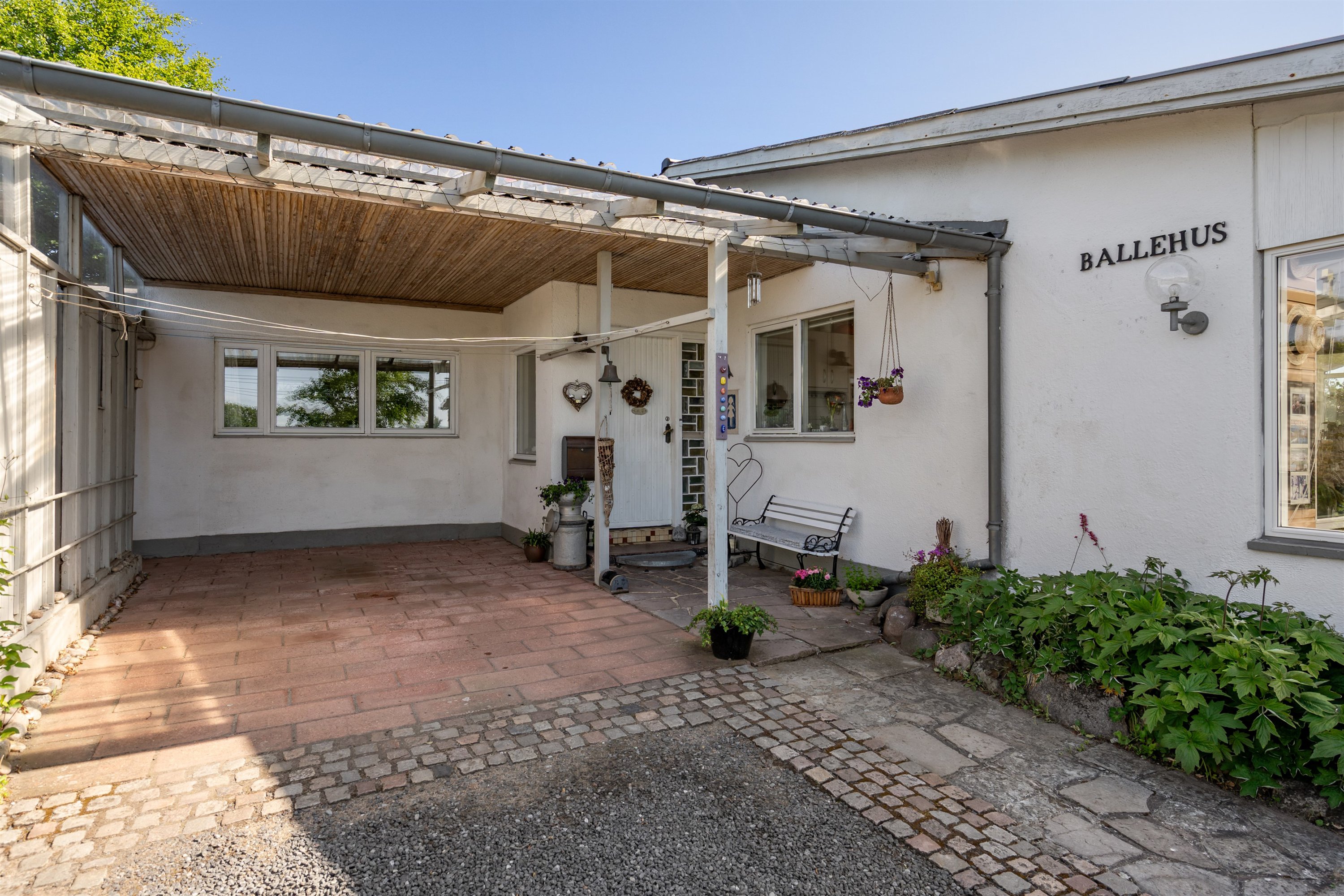 Fremhævet carport billede i fuldskærmstilstand. Billede af Fjordvejen 162, Bækken, 6300 Gråsten