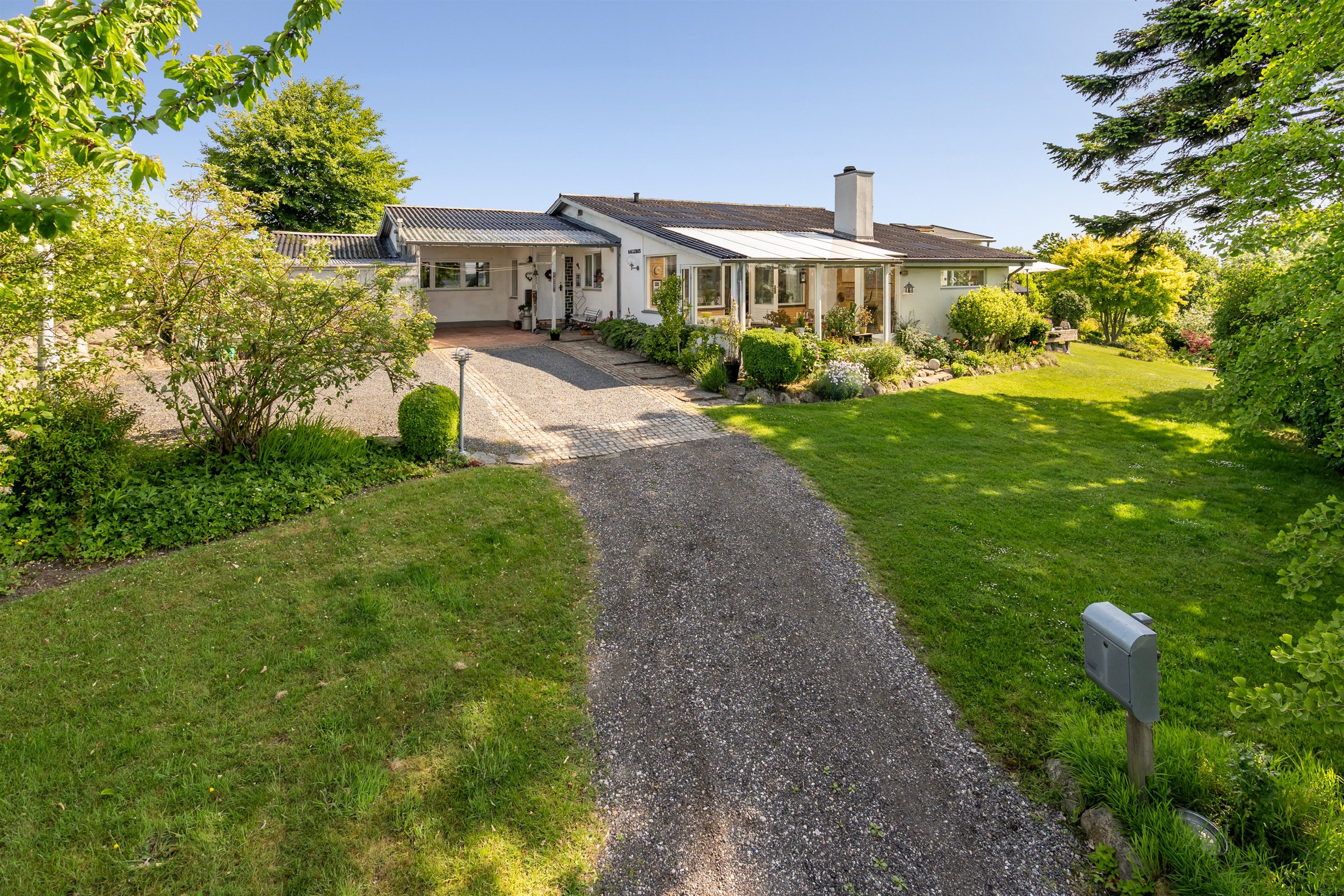 Fremhævet indkørsel billede i fuldskærmstilstand. Billede af Fjordvejen 162, Bækken, 6300 Gråsten