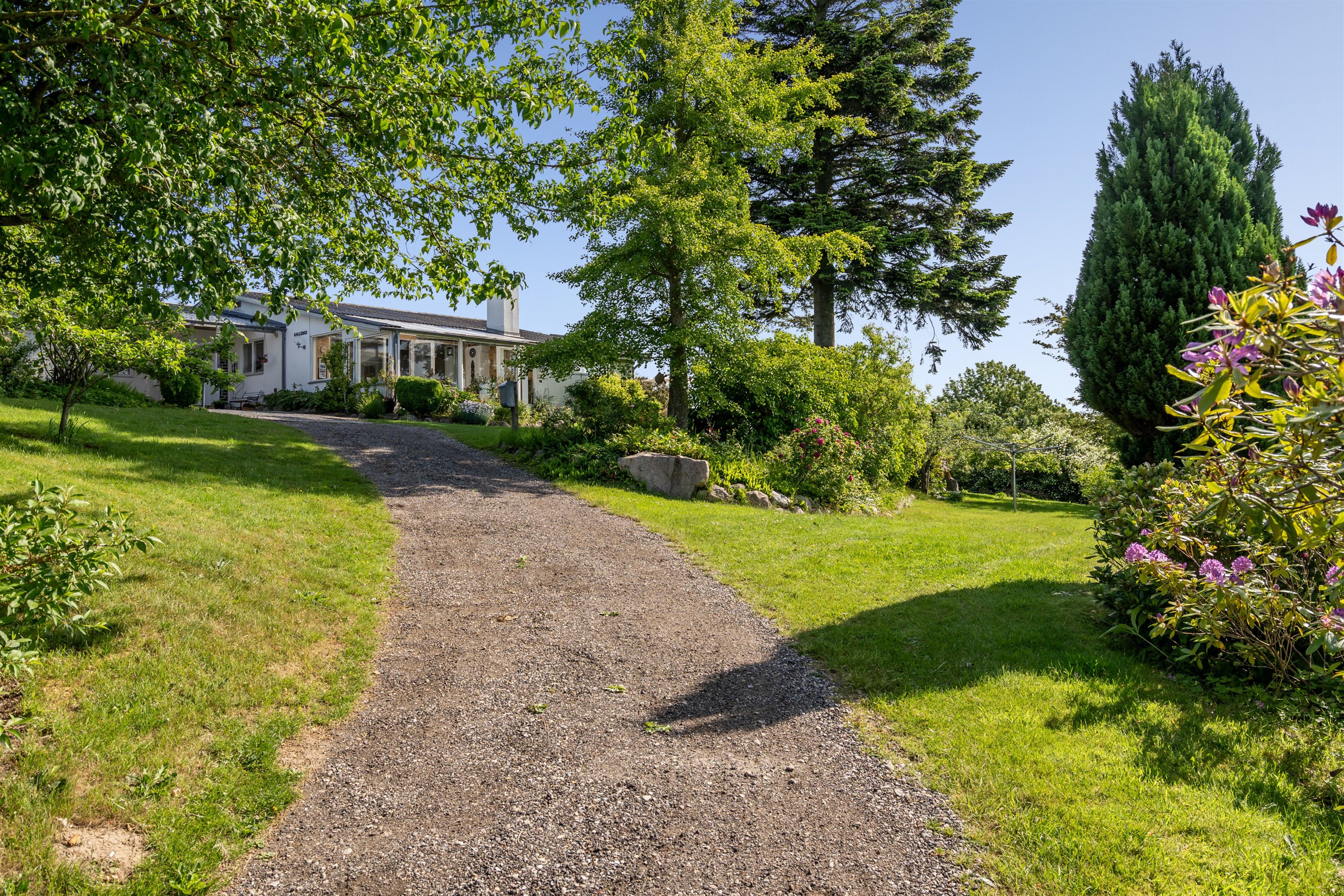 Fremhævet indkørsel billede i fuldskærmstilstand. Billede af Fjordvejen 162, Bækken, 6300 Gråsten