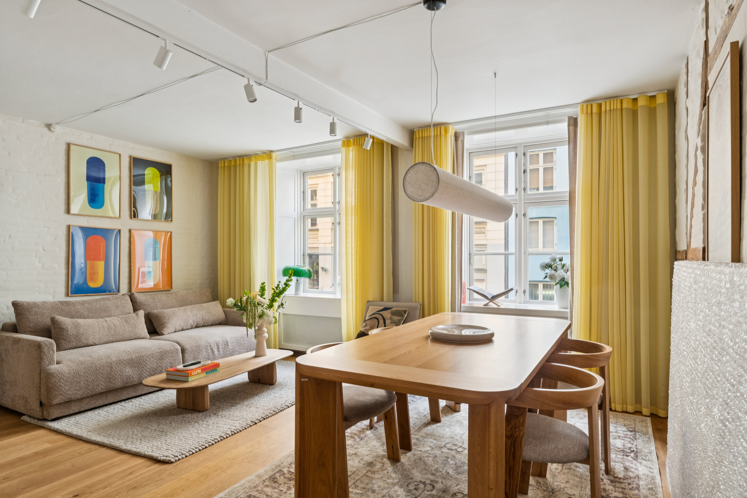 Miniaturebillede 1: stue. Billede af Olfert Fischers Gade 4, st.. Th.., 1311 København K