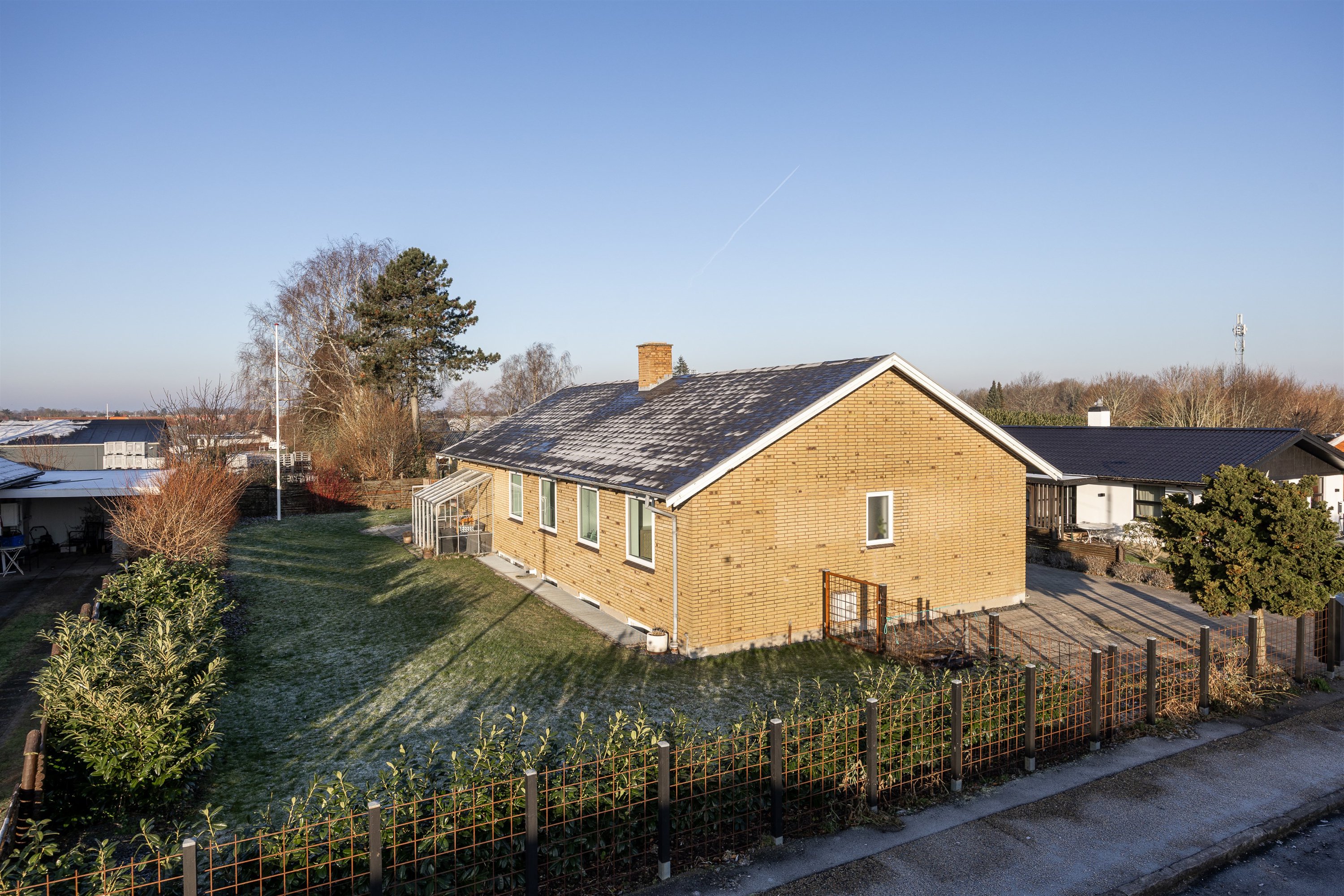 Fremhævet set fra vejen billede i fuldskærmstilstand. Billede af Havretoften 25, 4200 Slagelse