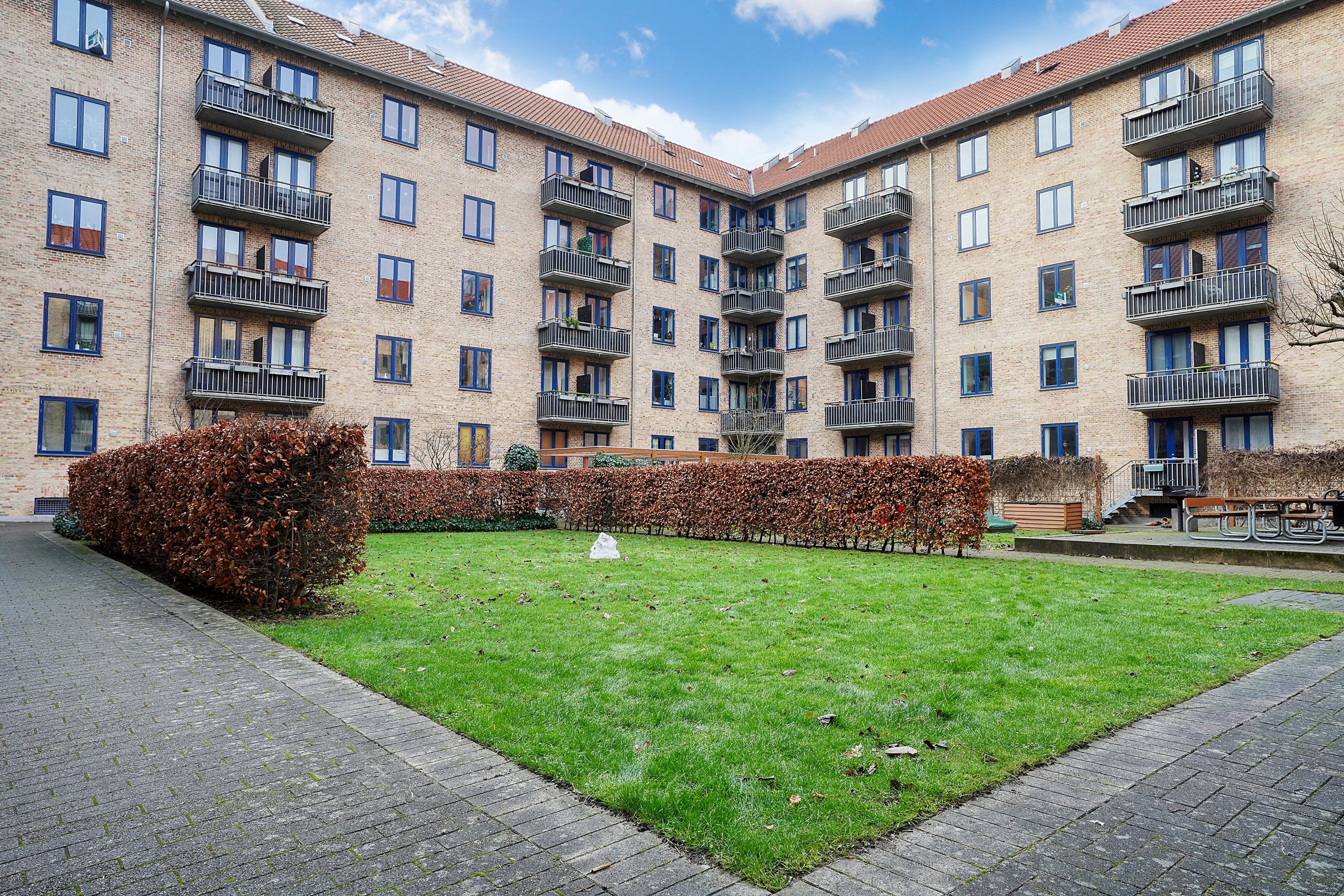 Fremhævet gårdmiljø billede i fuldskærmstilstand. Billede af Horsekildevej 44, 2. th., 2500 Valby