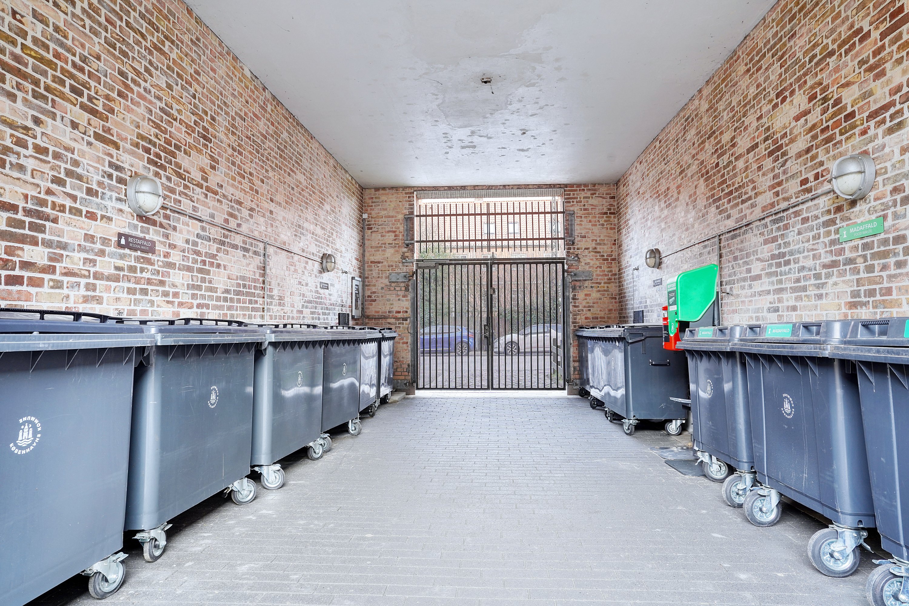 Fremhævet gårdmiljø billede i fuldskærmstilstand. Billede af Horsekildevej 44, 2. th., 2500 Valby