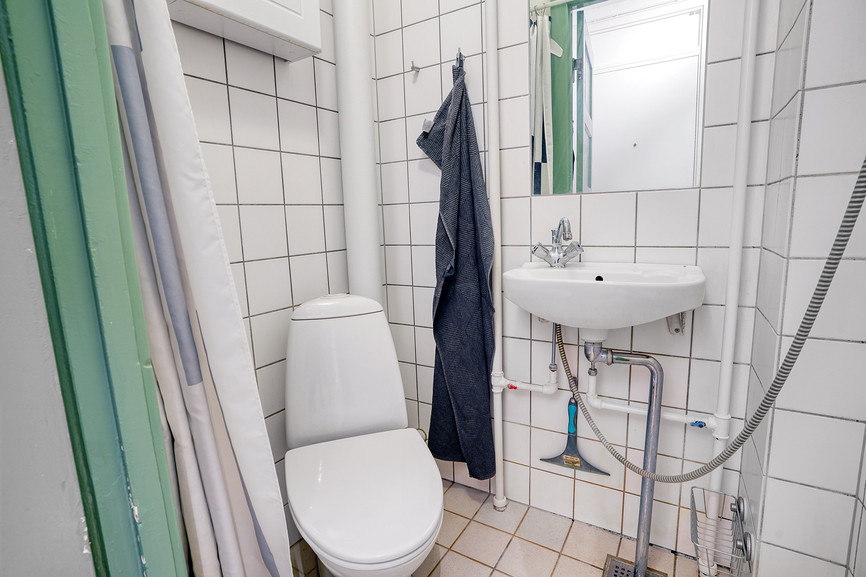 Fremhævet badeværelse billede i fuldskærmstilstand. Billede af Horsekildevej 44, 2. th., 2500 Valby