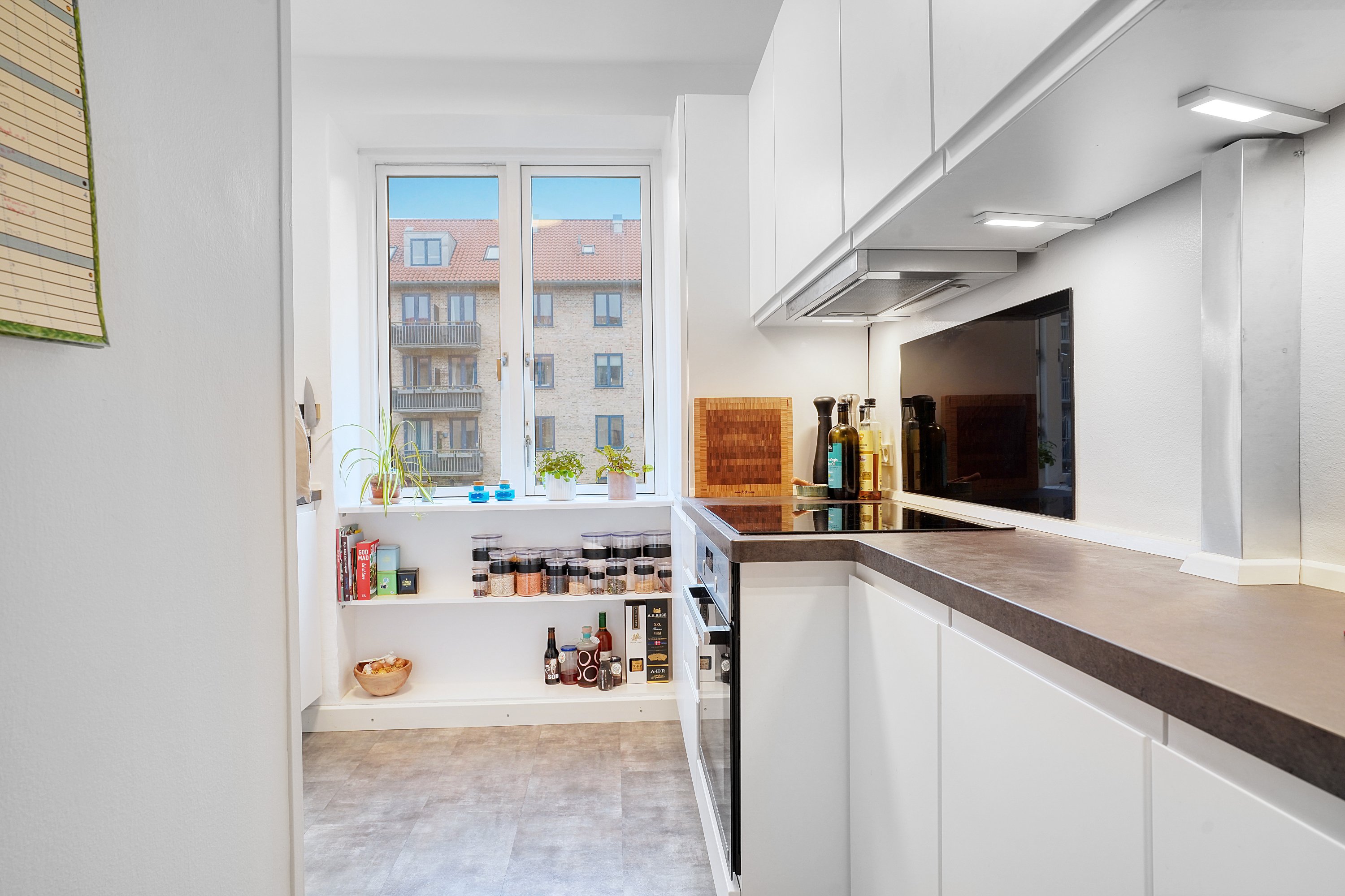 Fremhævet køkken billede i fuldskærmstilstand. Billede af Horsekildevej 44, 2. th., 2500 Valby