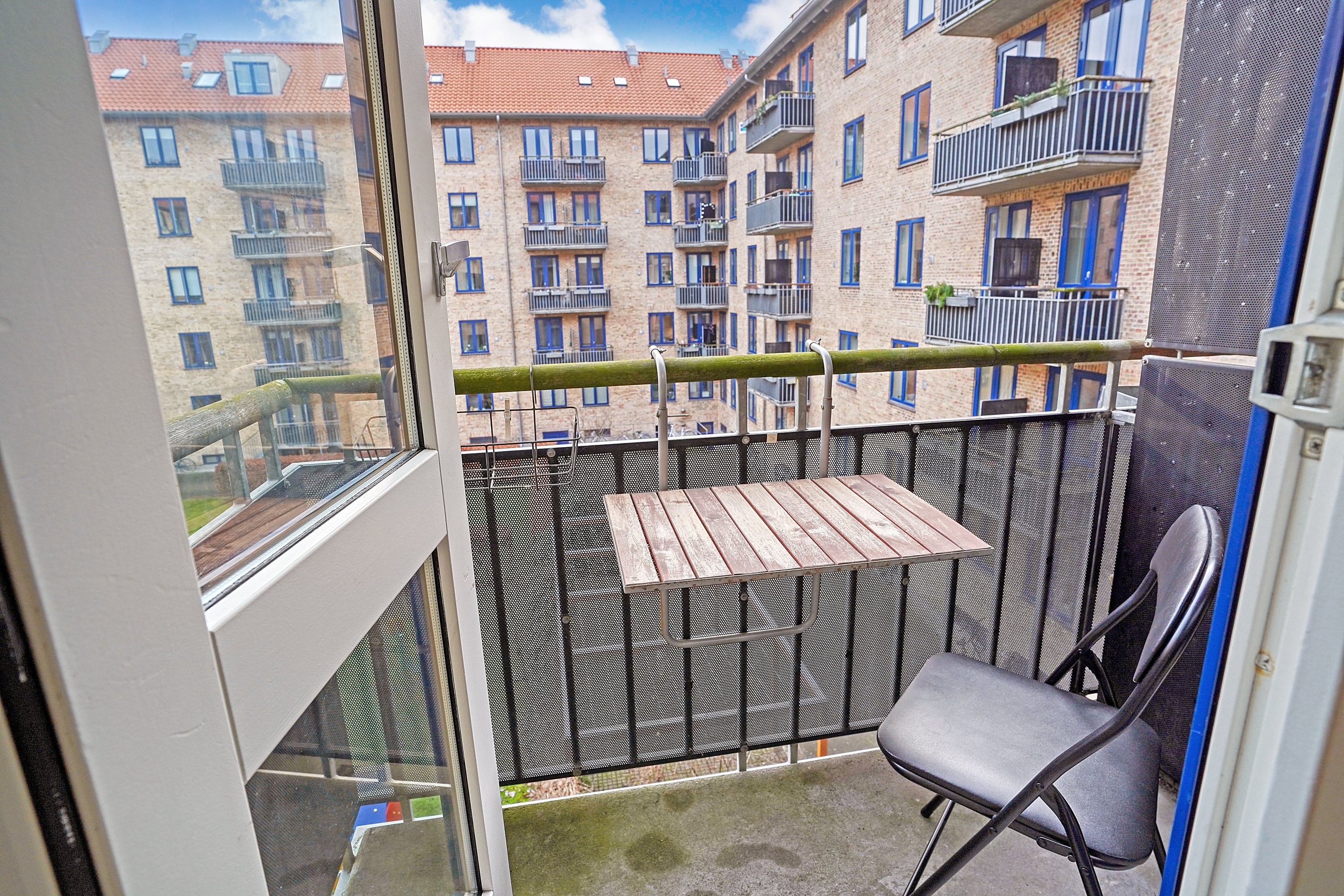 Fremhævet altan billede i fuldskærmstilstand. Billede af Horsekildevej 44, 2. th., 2500 Valby