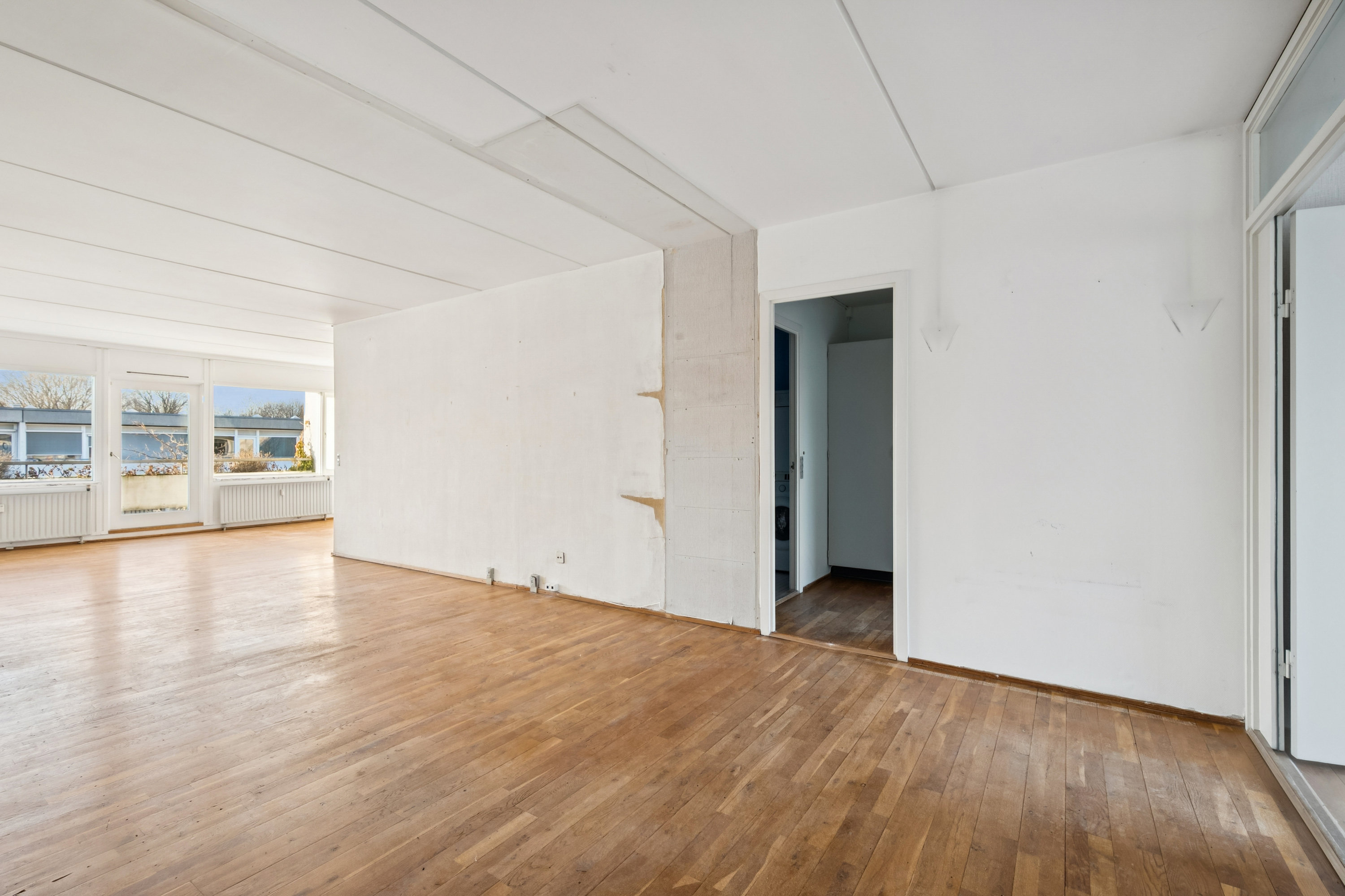 Fremhævet stue billede i fuldskærmstilstand. Billede af Eremitageparken 213, 1. a., 2800 Kongens Lyngby