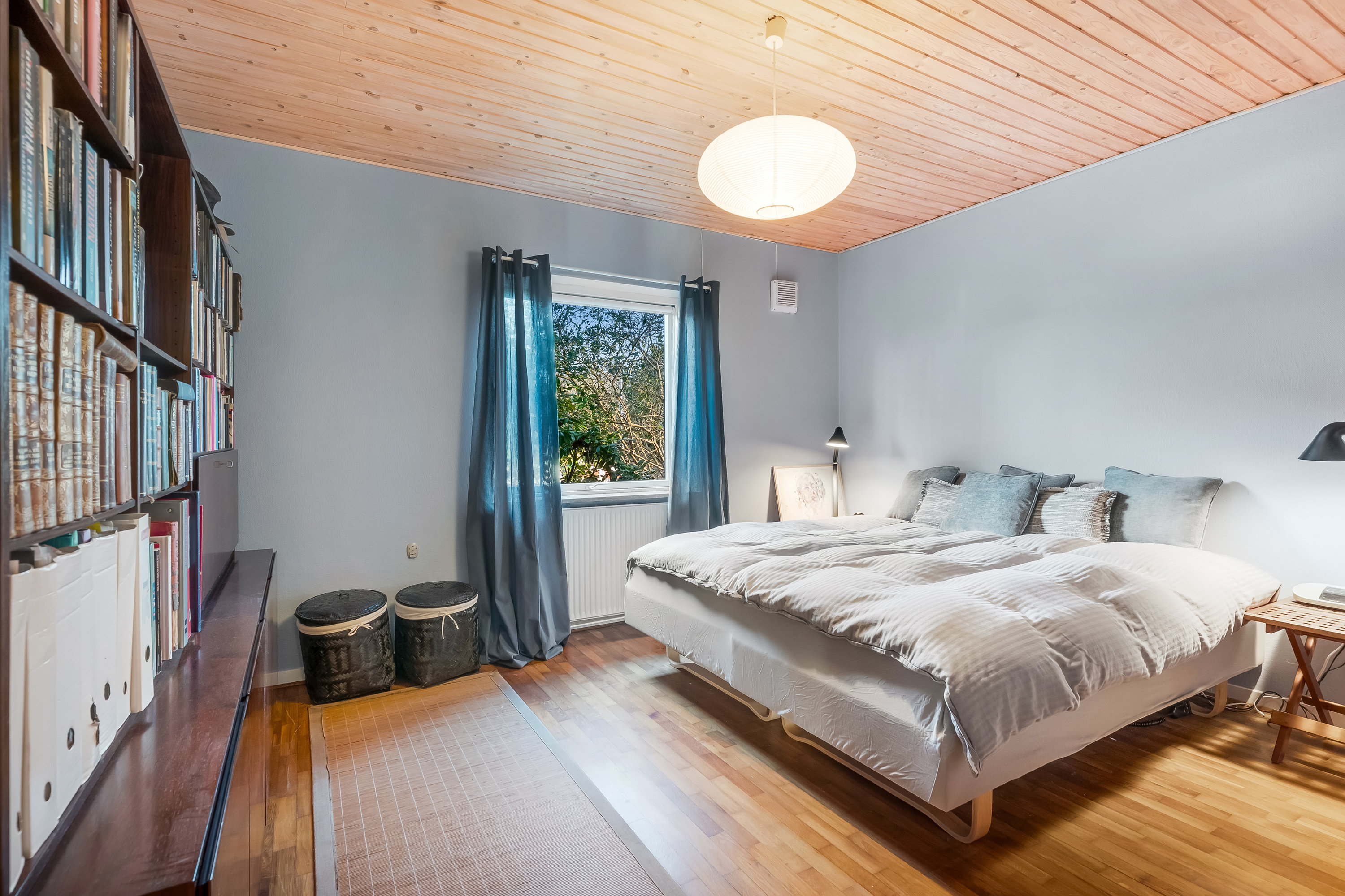 Fremhævet soveværelse billede i fuldskærmstilstand. Billede af Snerlevej 9, 7500 Holstebro