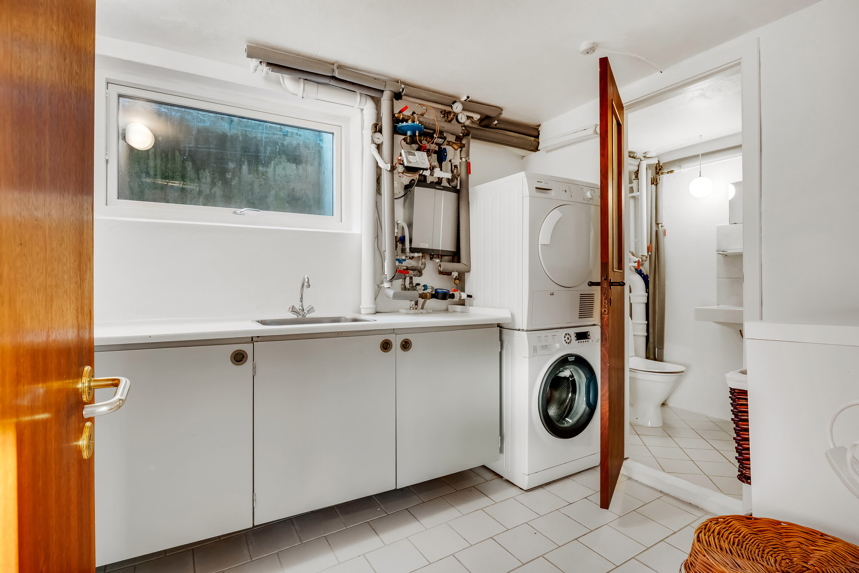 Fremhævet vaskerum billede i fuldskærmstilstand. Billede af Snerlevej 9, 7500 Holstebro