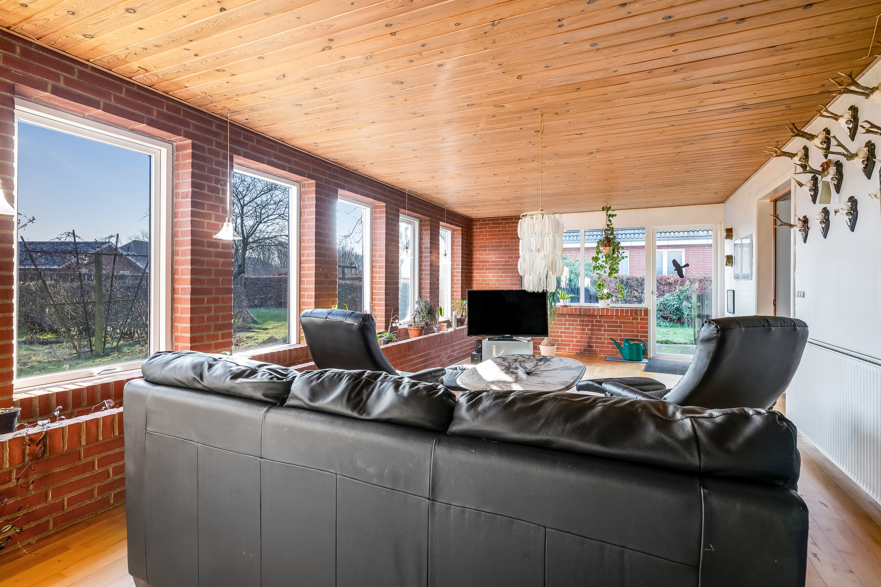 Fremhævet stue billede i fuldskærmstilstand. Billede af Klostervej 95, Kloster, 6950 Ringkøbing