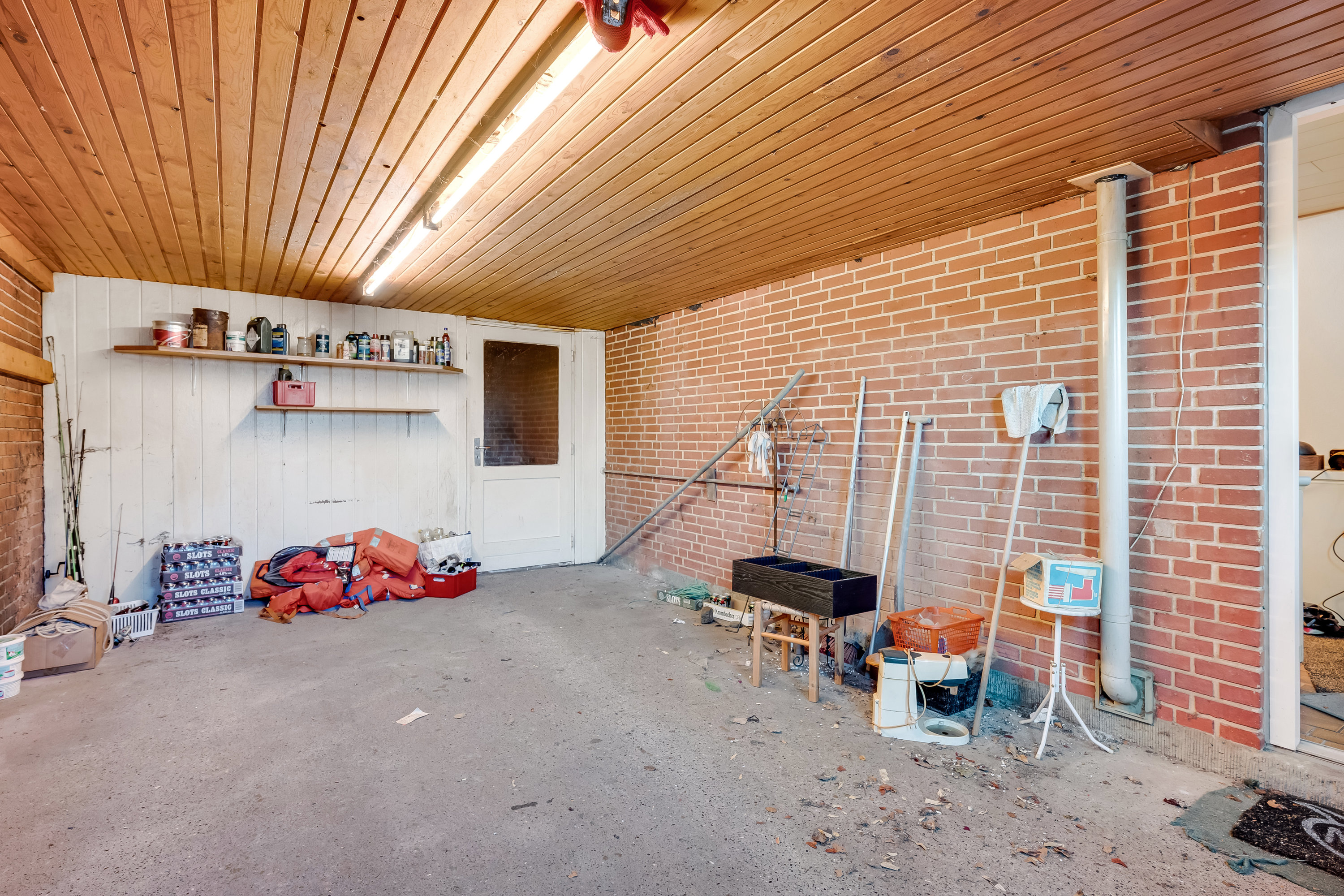 Fremhævet garage billede i fuldskærmstilstand. Billede af Klostervej 95, Kloster, 6950 Ringkøbing