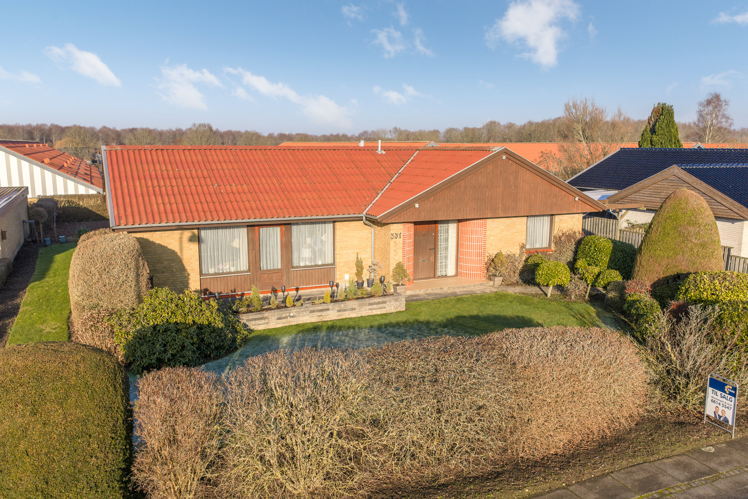 Fremhævet facade billede i fuldskærmstilstand. Billede af Dragebakken 551, Sanderum, 5250 Odense SV