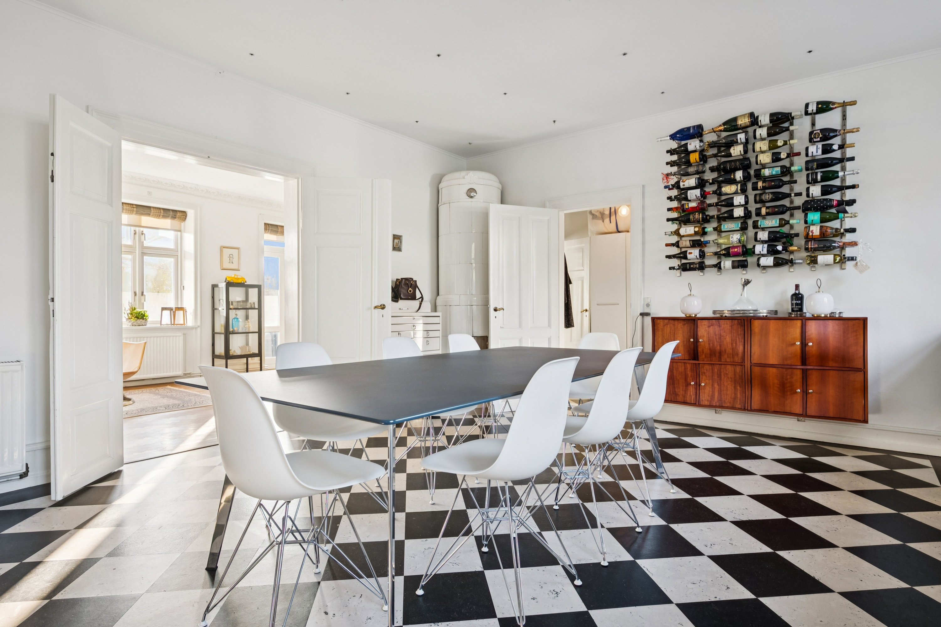 Fremhævet alrum billede i fuldskærmstilstand. Billede af Enighedsvej 20, 2920 Charlottenlund