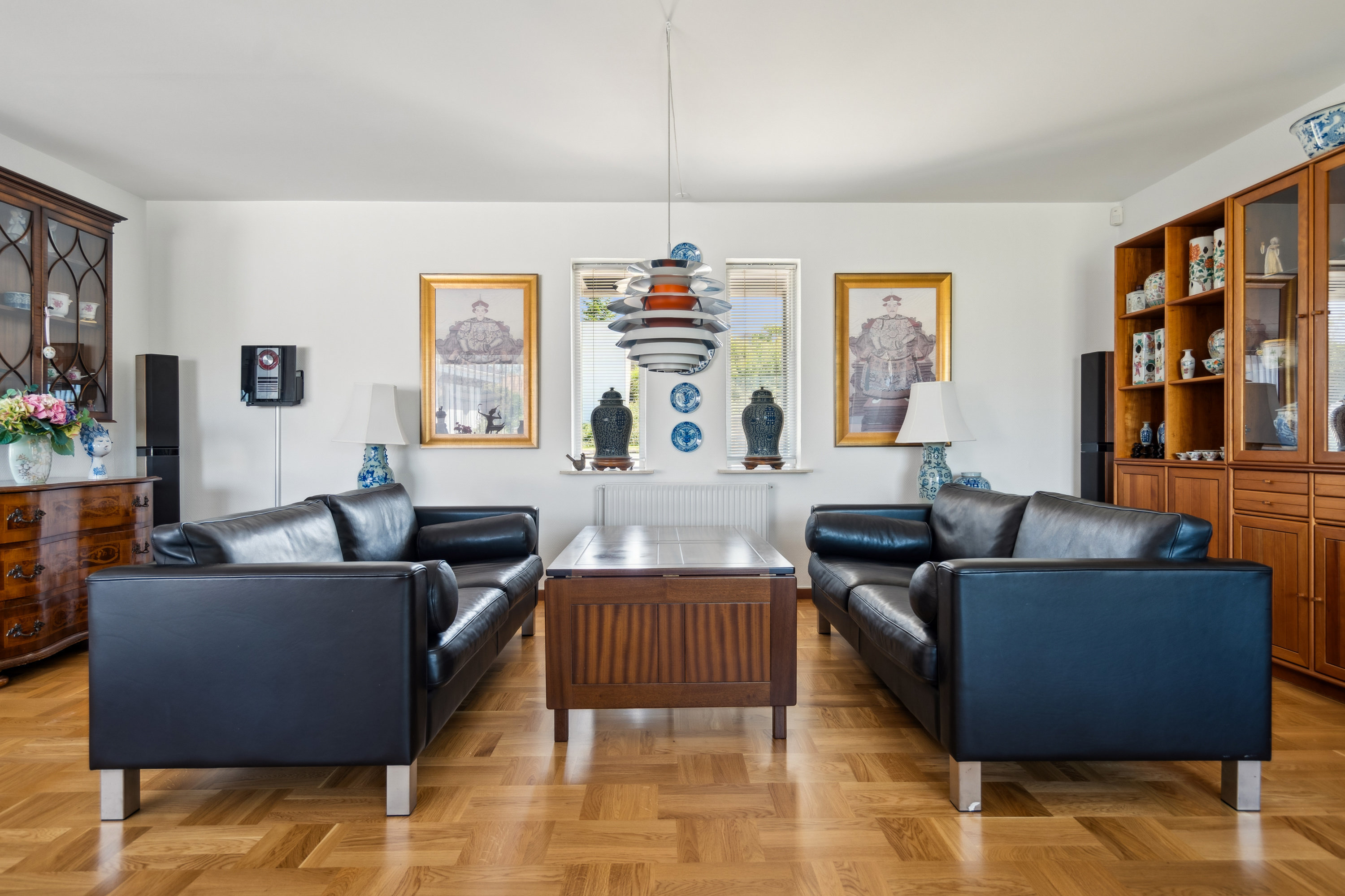 Miniaturebillede 1: opholdsstue. Billede af Jens Kalstrups Vej 9, Hasseris, 9000 Aalborg