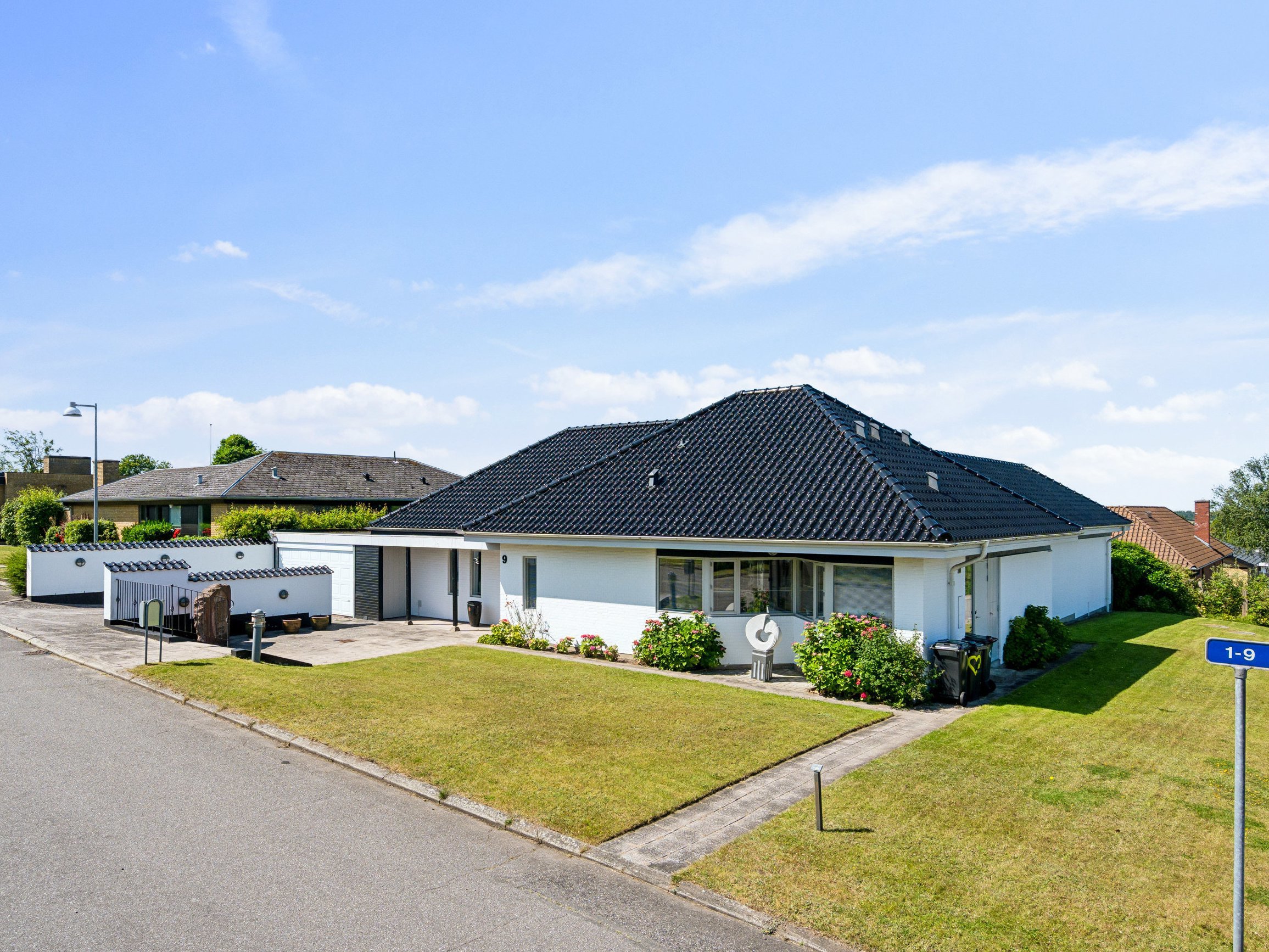 Villa: Facade på Jens Kalstrups Vej 9, Hasseris, 9000 Aalborg