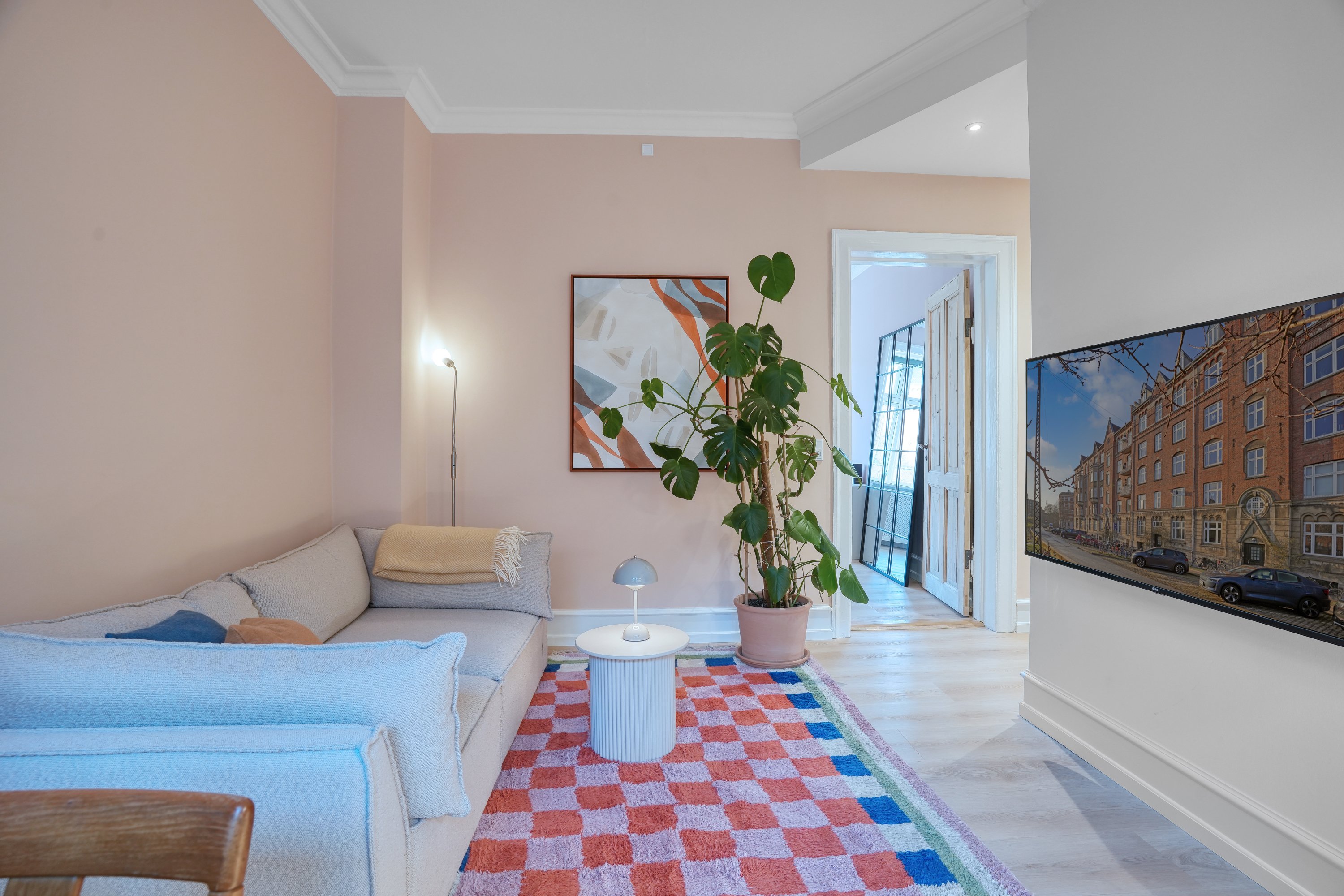 Fremhævet stue billede i fuldskærmstilstand. Billede af Laurids Skaus Gade 7, 1. th., 2200 København N