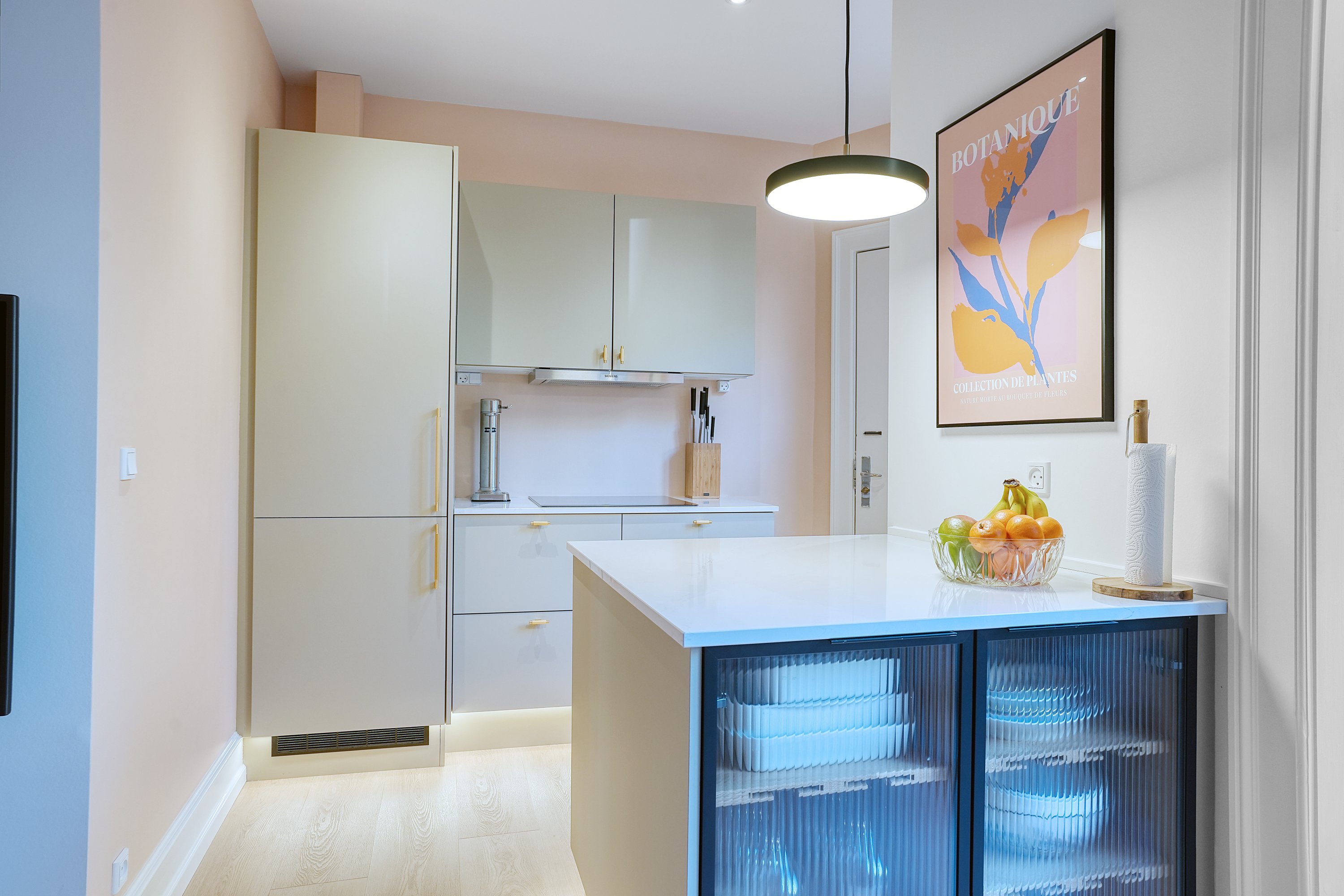 Fremhævet køkken billede i fuldskærmstilstand. Billede af Laurids Skaus Gade 7, 1. th., 2200 København N