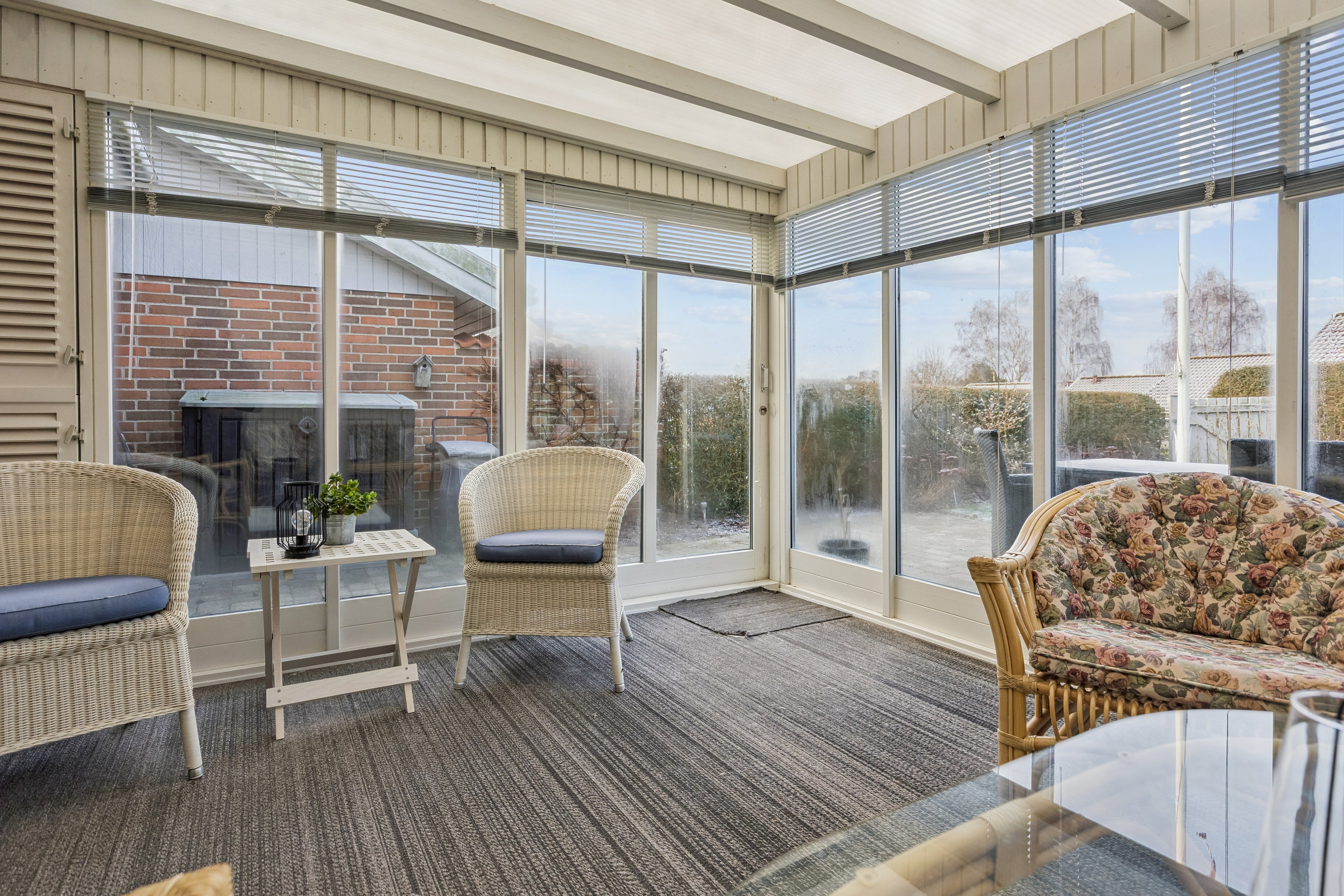 Fremhævet stue billede i fuldskærmstilstand. Billede af Anderuplunden 24, Anderup, 5270 Odense N