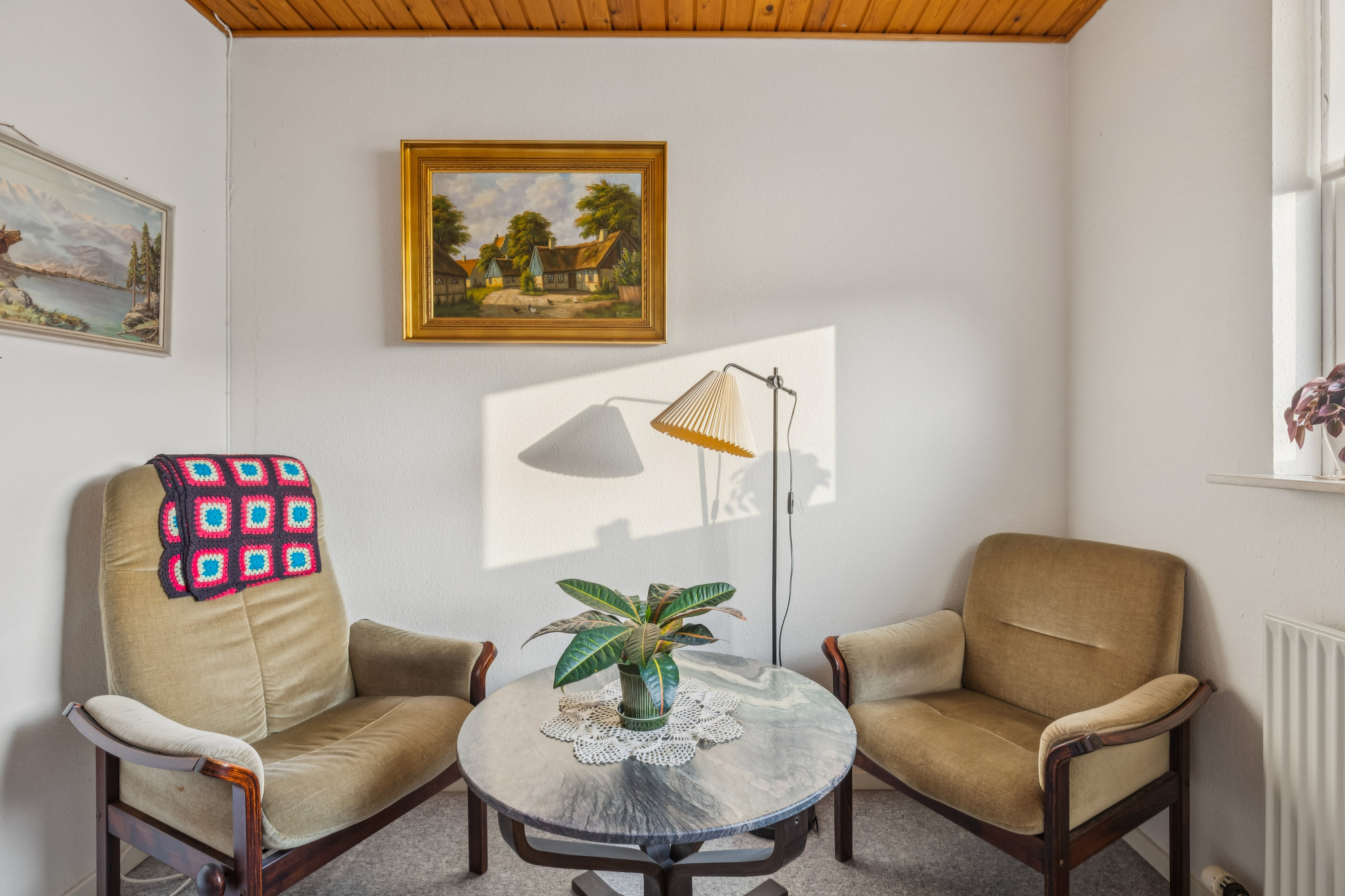 Fremhævet stue billede i fuldskærmstilstand. Billede af Anderuplunden 24, Anderup, 5270 Odense N