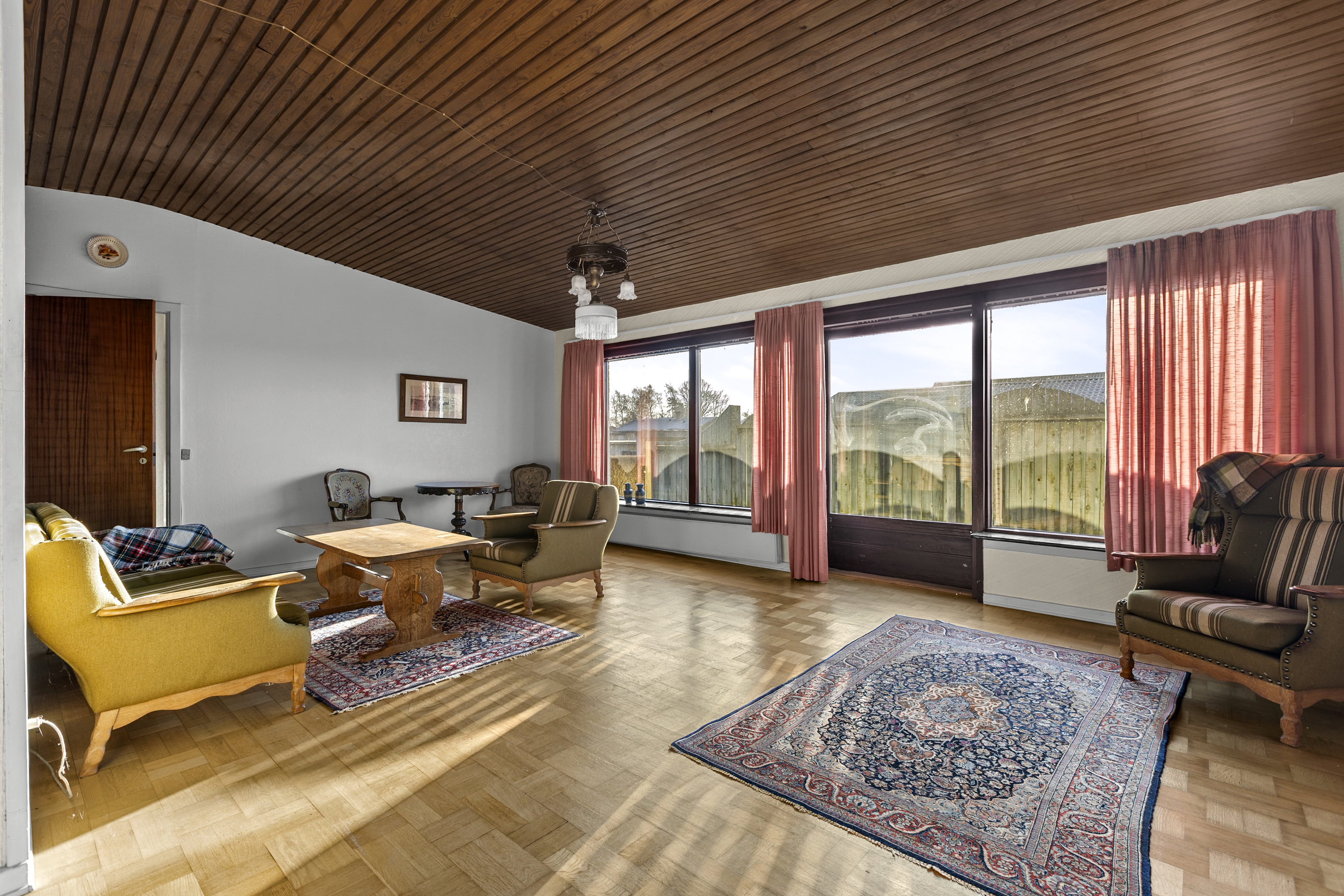 Fremhævet stue billede i fuldskærmstilstand. Billede af Søndre Alle 3, 4340 Tølløse