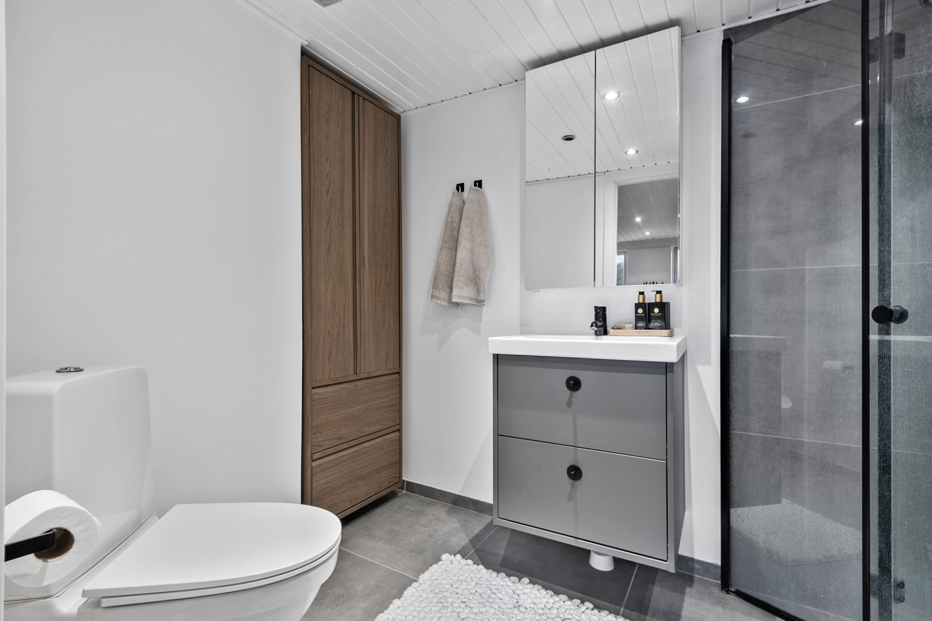 Fremhævet badeværelse billede i fuldskærmstilstand. Billede af Havstokken 2, 4600 Køge