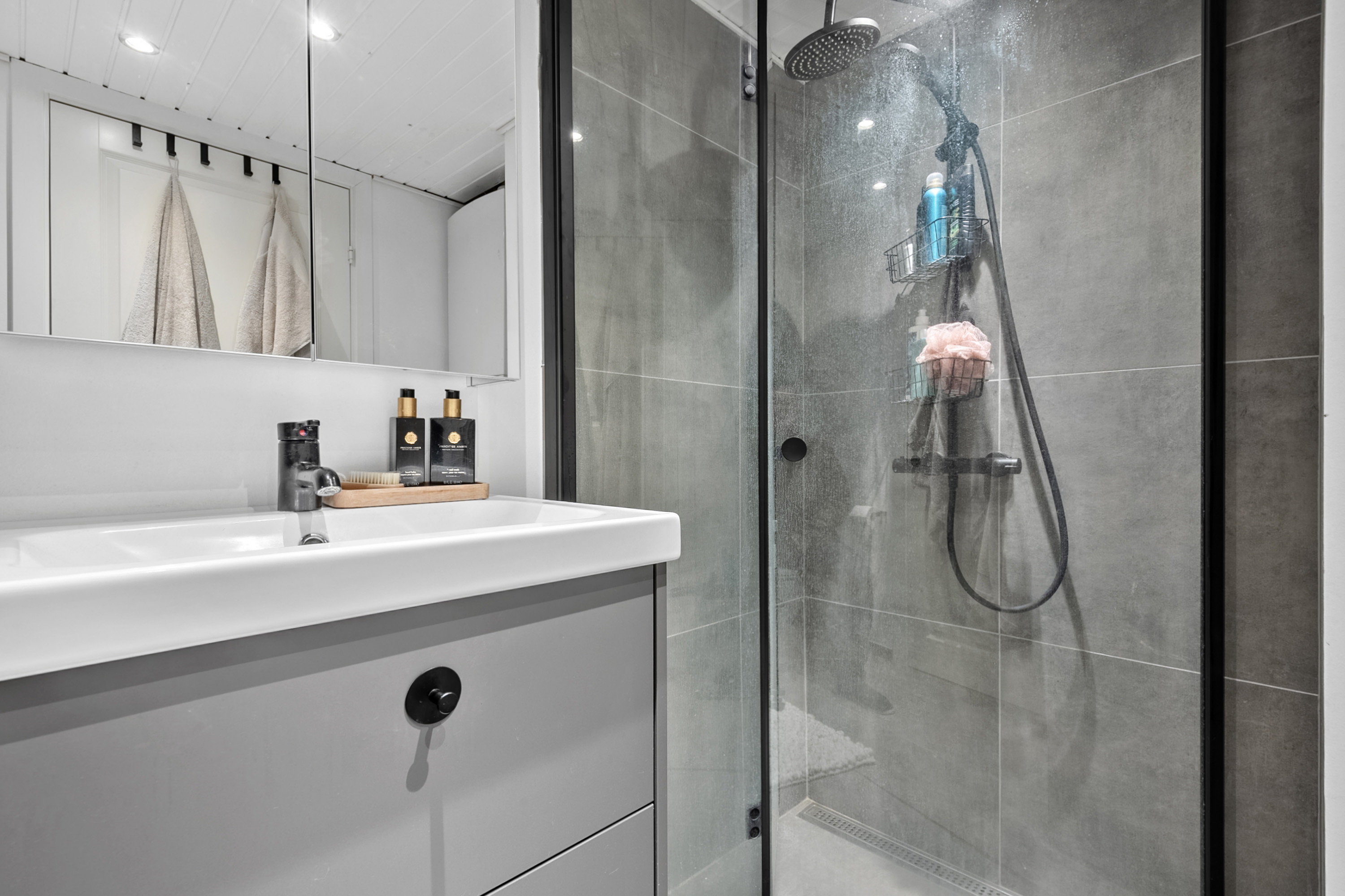 Fremhævet badeværelse billede i fuldskærmstilstand. Billede af Havstokken 2, 4600 Køge