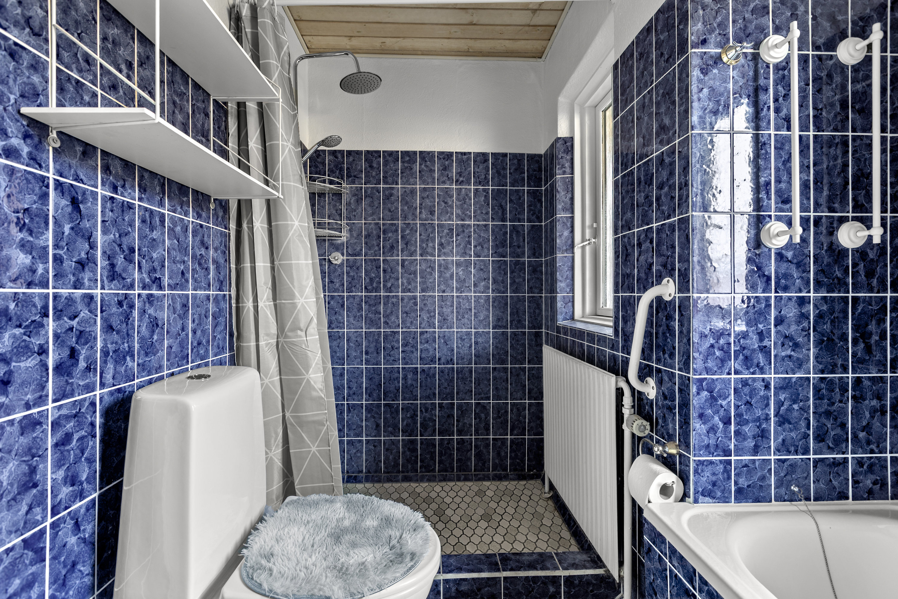 Fremhævet badeværelse billede i fuldskærmstilstand. Billede af Ellemosevej 10, Ugerløse, 4400 Kalundborg