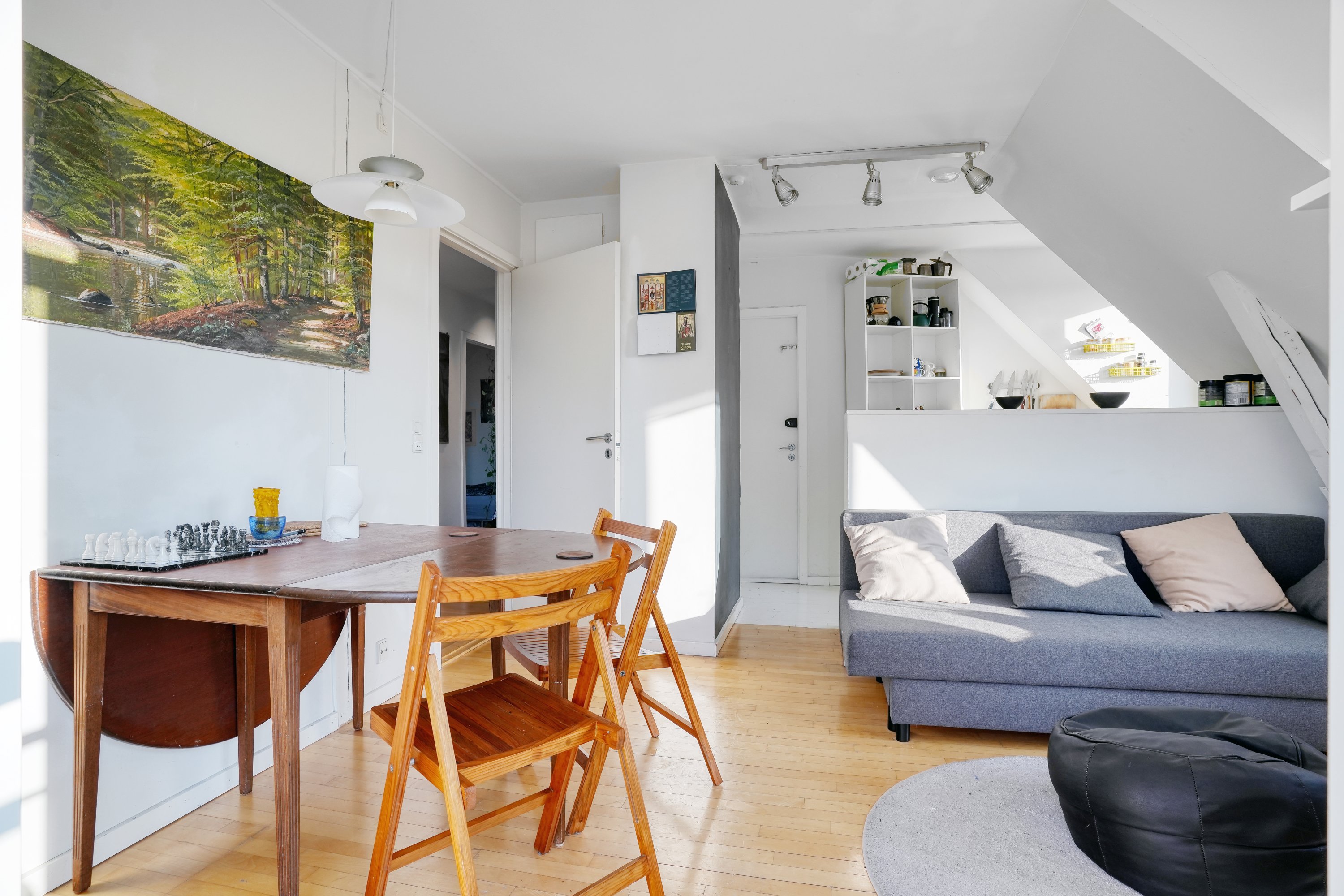 Fremhævet stue billede i fuldskærmstilstand. Billede af Rådmandsgade 40A, 5. th., 2200 København N