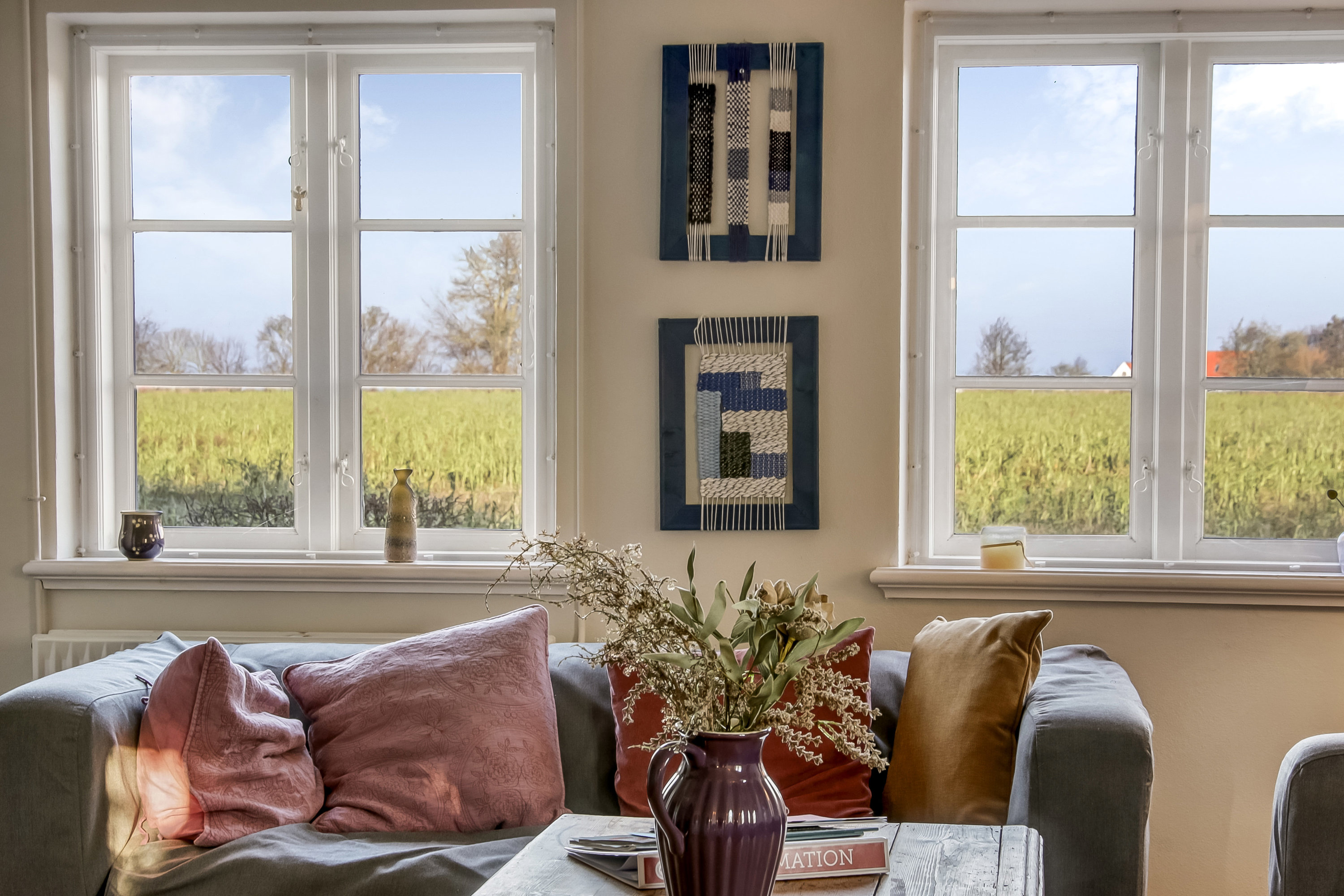 Fremhævet stue billede i fuldskærmstilstand. Billede af Trousløkkevej 1, 5960 Marstal