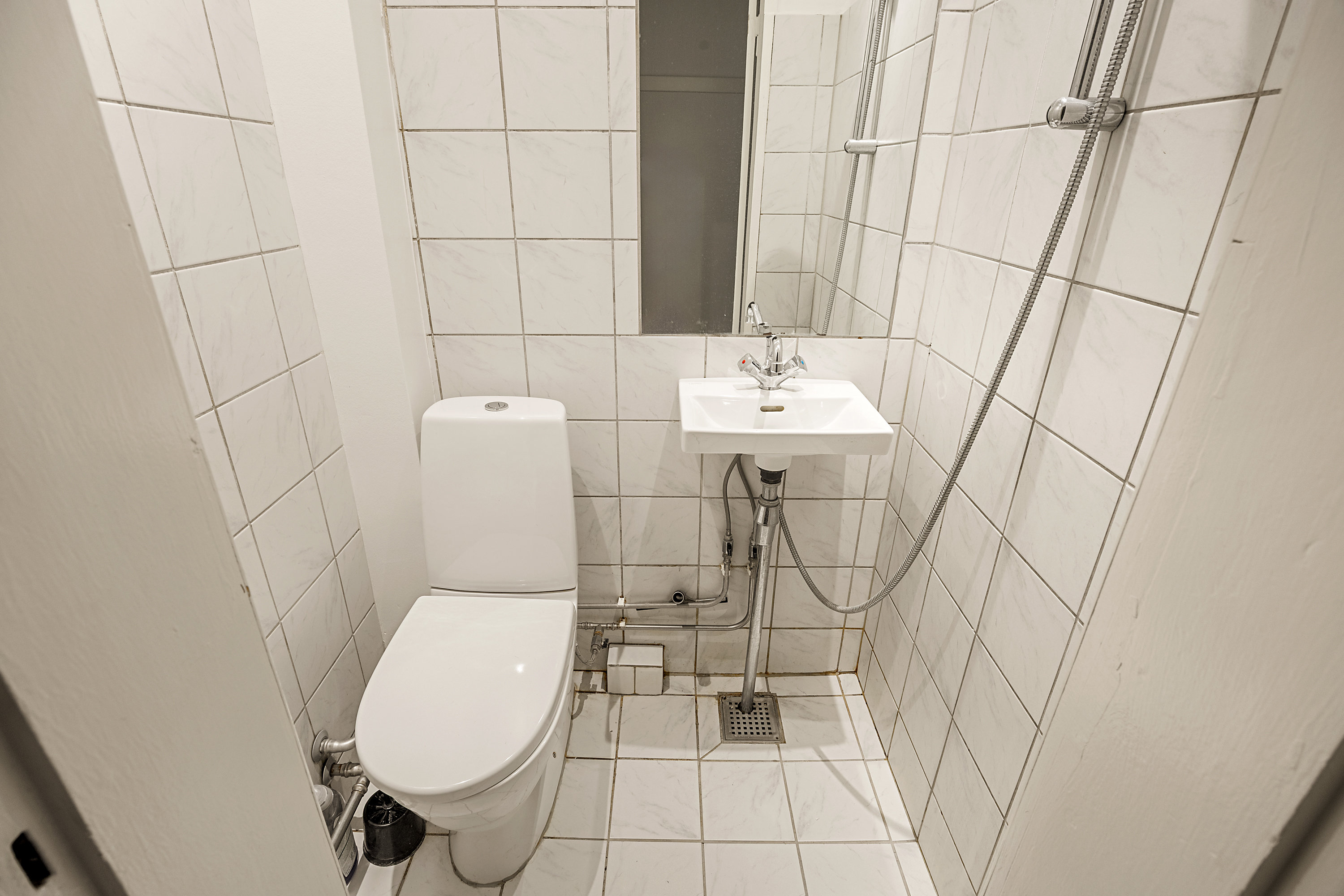 Fremhævet bad billede i fuldskærmstilstand. Billede af Tartinisvej 32, 3. 2., 2450 København SV