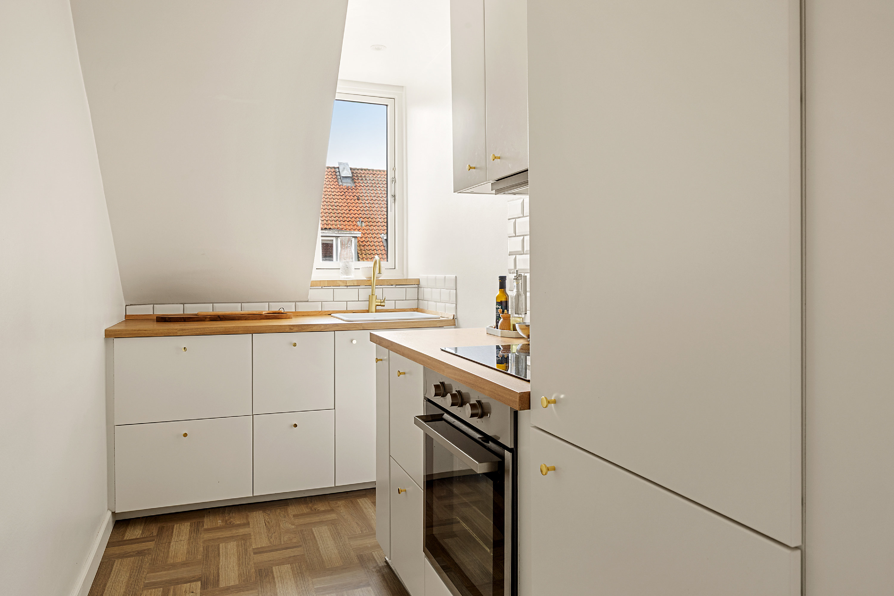 Fremhævet køkken billede i fuldskærmstilstand. Billede af Tartinisvej 32, 3. 2., 2450 København SV