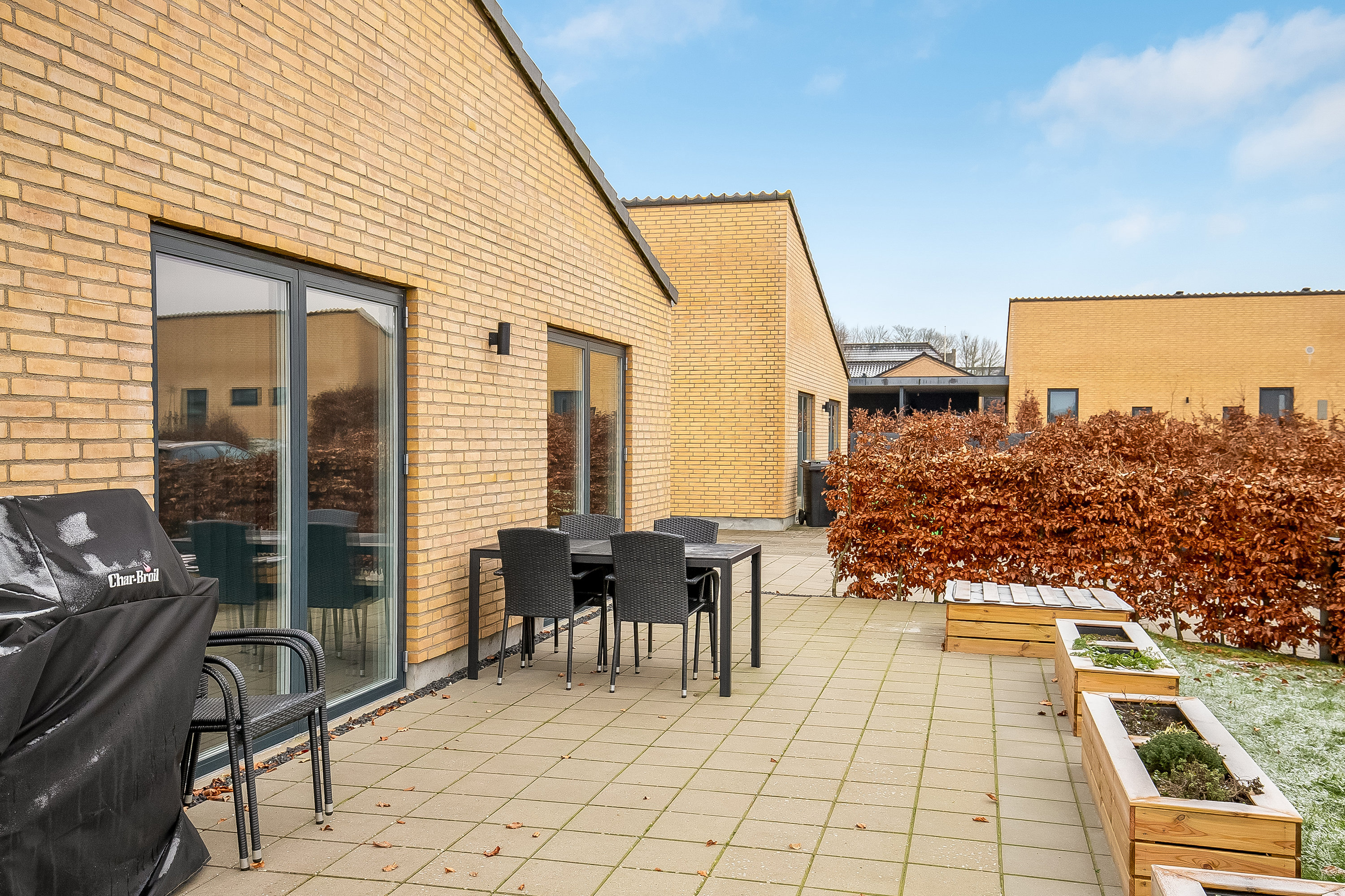 Fremhævet terrasse billede i fuldskærmstilstand. Billede af Enggårdstoften 22, 7120 Vejle Øst