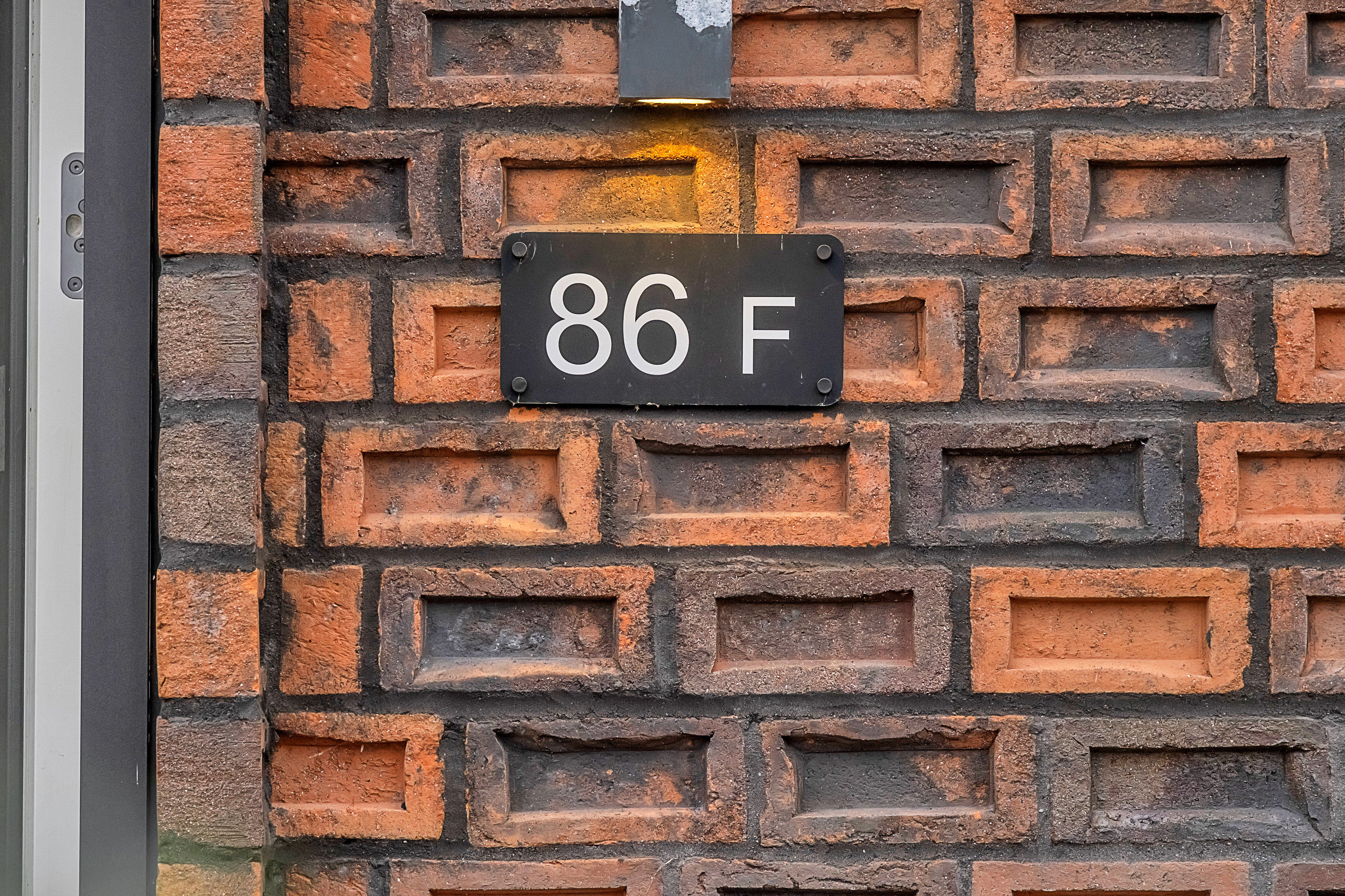 Fremhævet facade billede i fuldskærmstilstand. Billede af Brobjerg Parkvej 86f, 8250 Egå