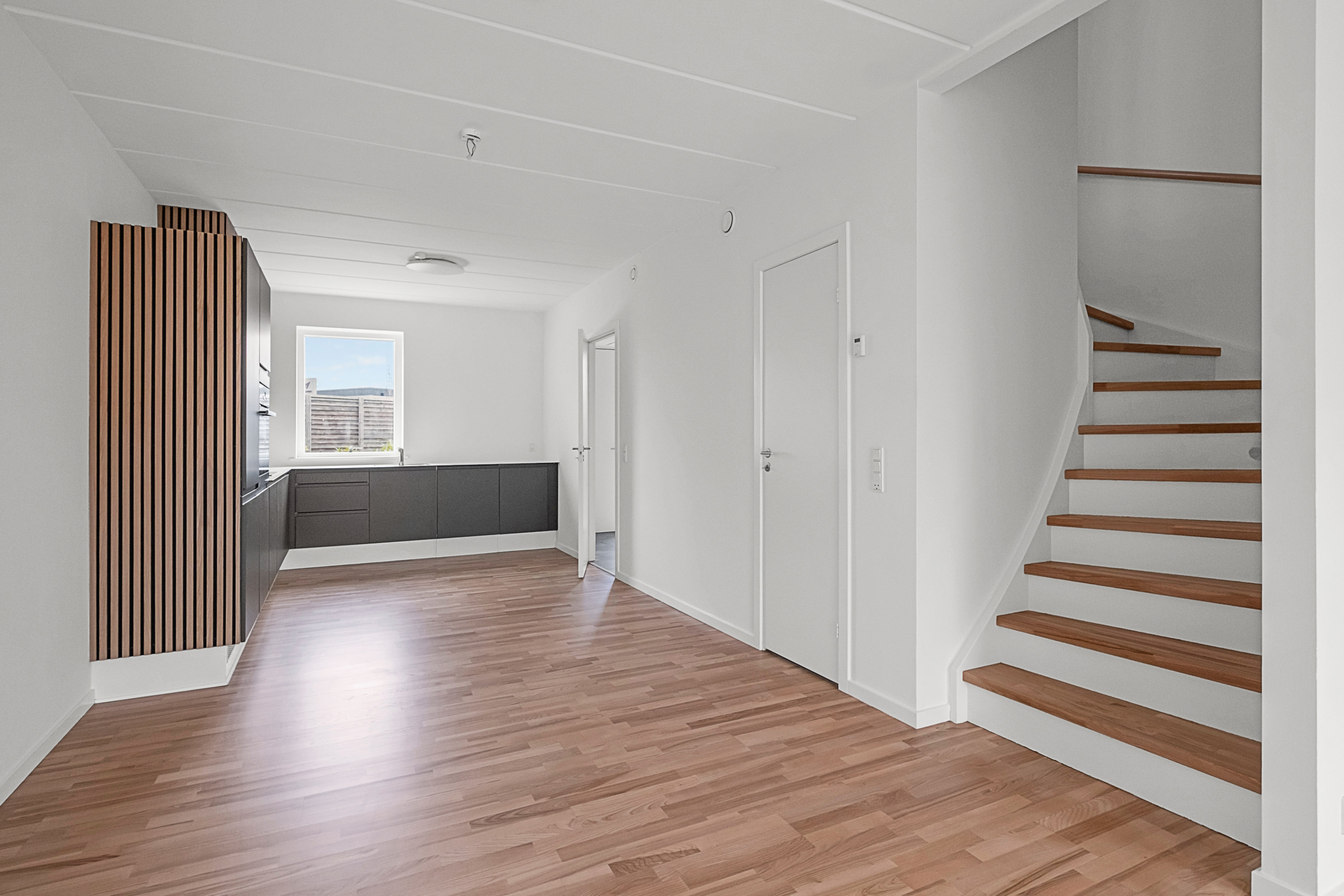 Fremhævet alrum billede i fuldskærmstilstand. Billede af Brobjerg Parkvej 86f, 8250 Egå