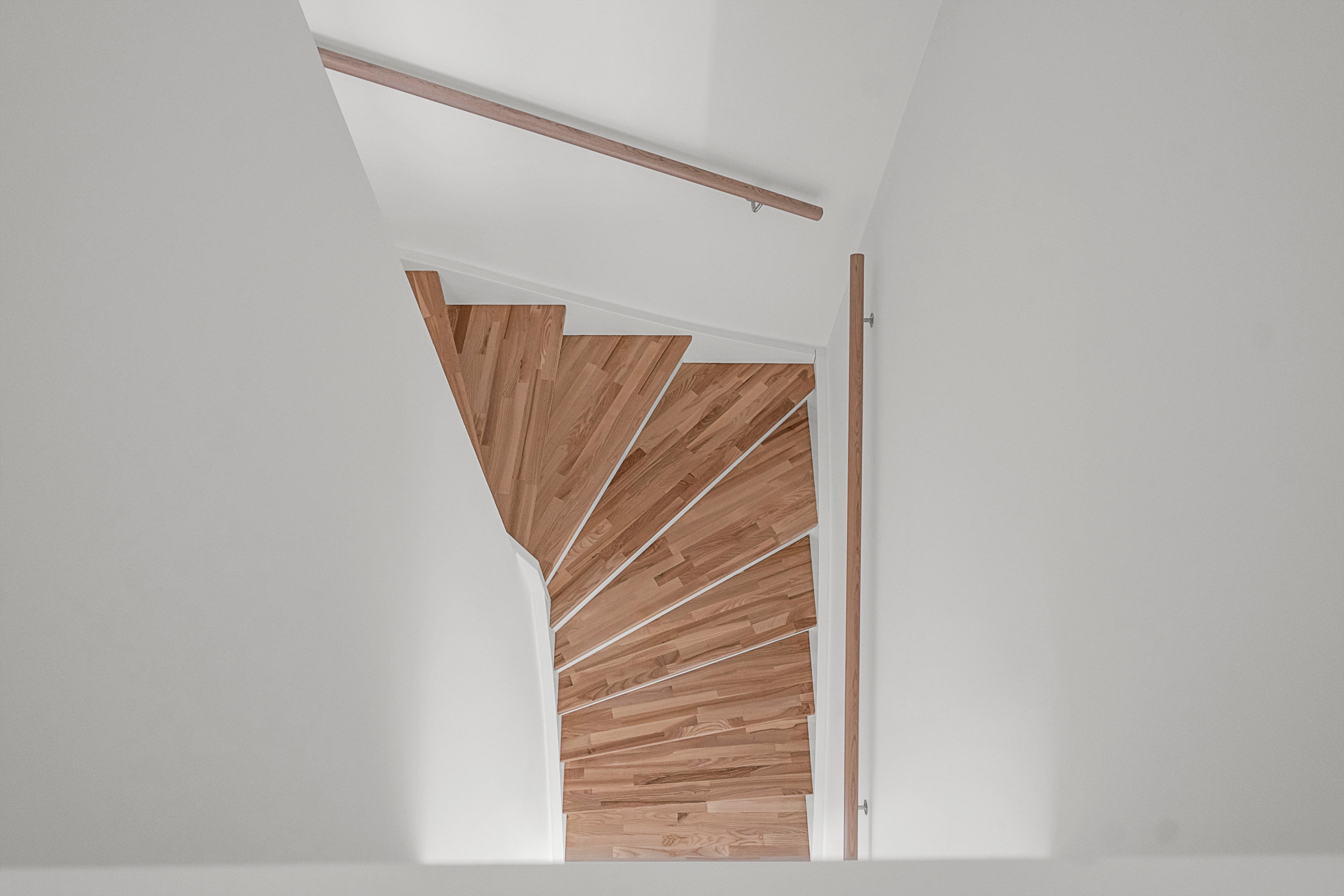 Fremhævet trappe billede i fuldskærmstilstand. Billede af Brobjerg Parkvej 86f, 8250 Egå