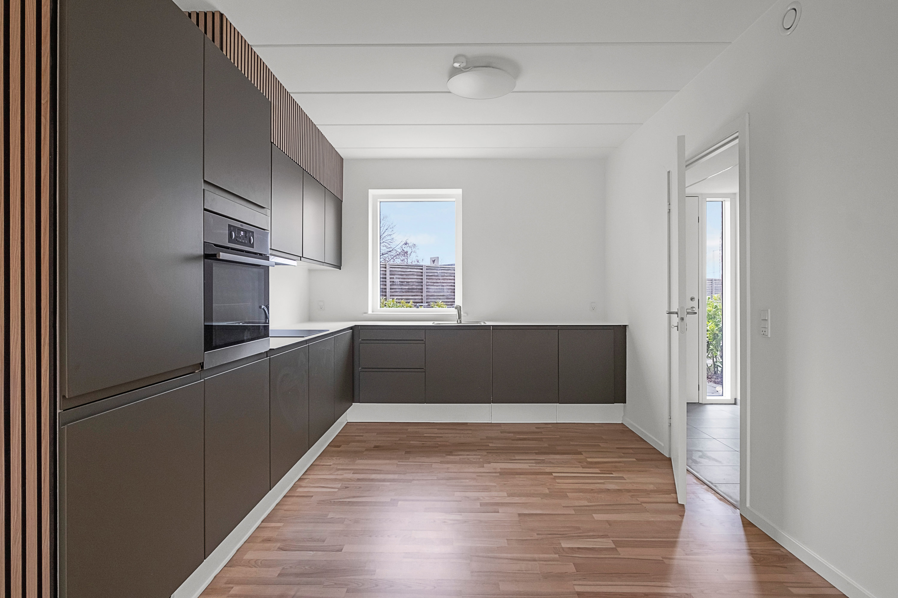 Miniaturebillede 2: køkken. Billede af Brobjerg Parkvej 86f, 8250 Egå