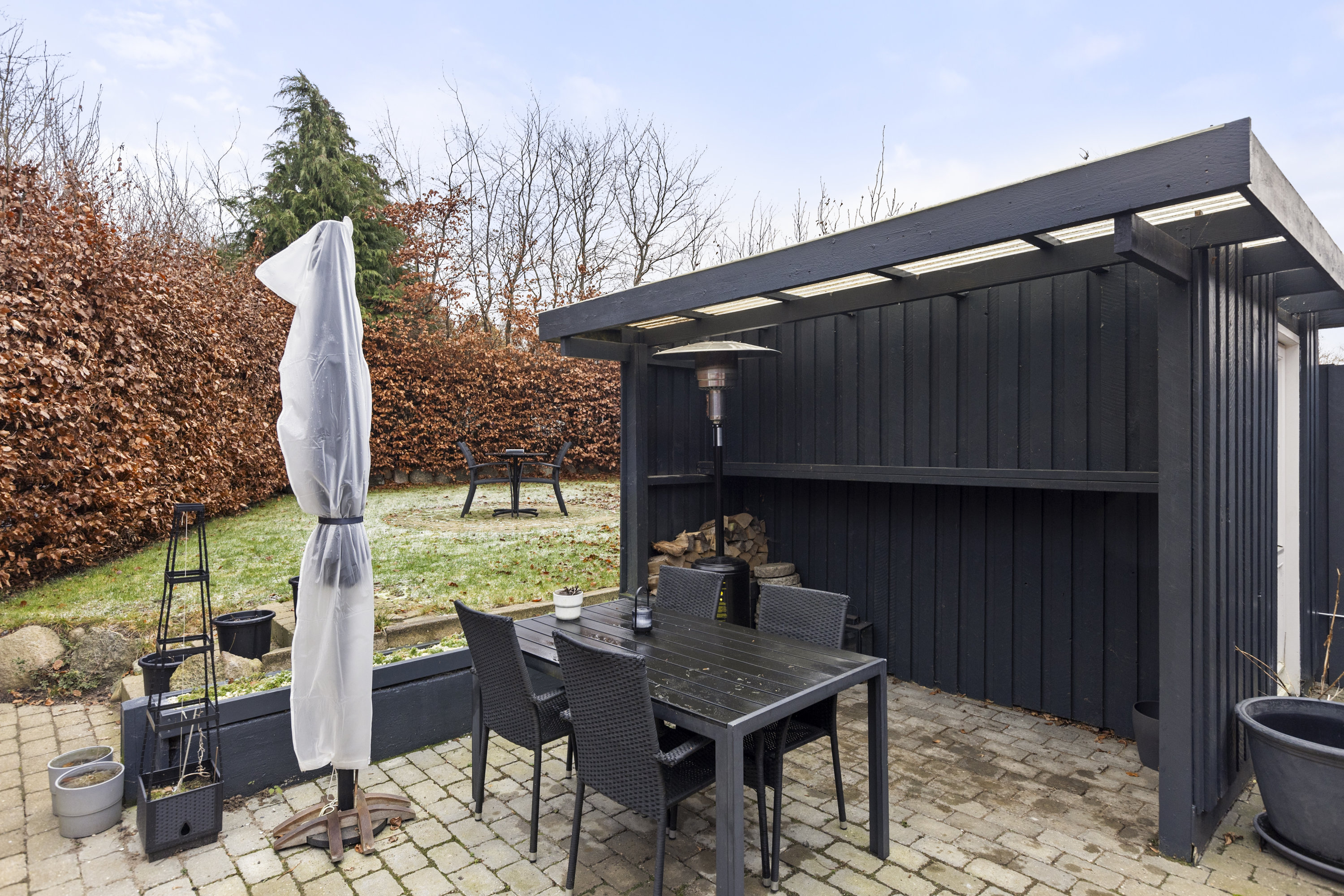 Fremhævet terrasse billede i fuldskærmstilstand. Billede af Hybenvej 7A, 4100 Ringsted