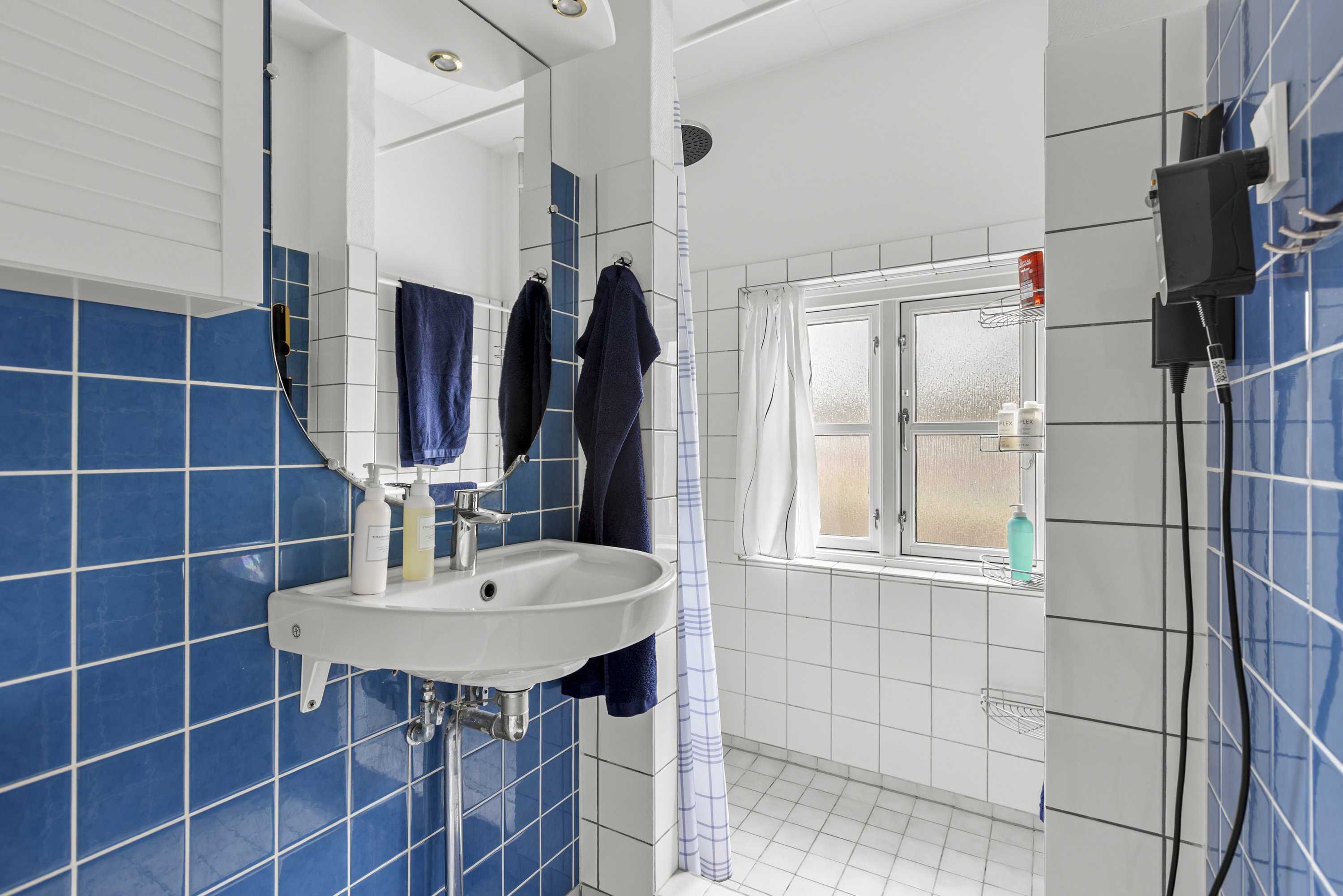 Fremhævet badeværelse billede i fuldskærmstilstand. Billede af Hybenvej 7A, 4100 Ringsted