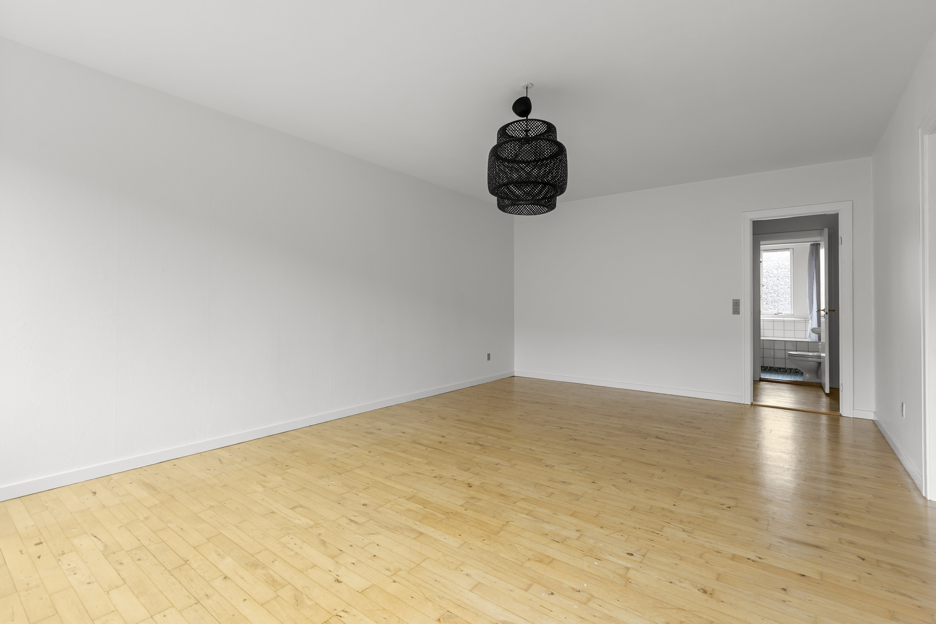 Fremhævet stue billede i fuldskærmstilstand. Billede af Vilhelm Andersensvej 10, st.. th., 4100 Ringsted