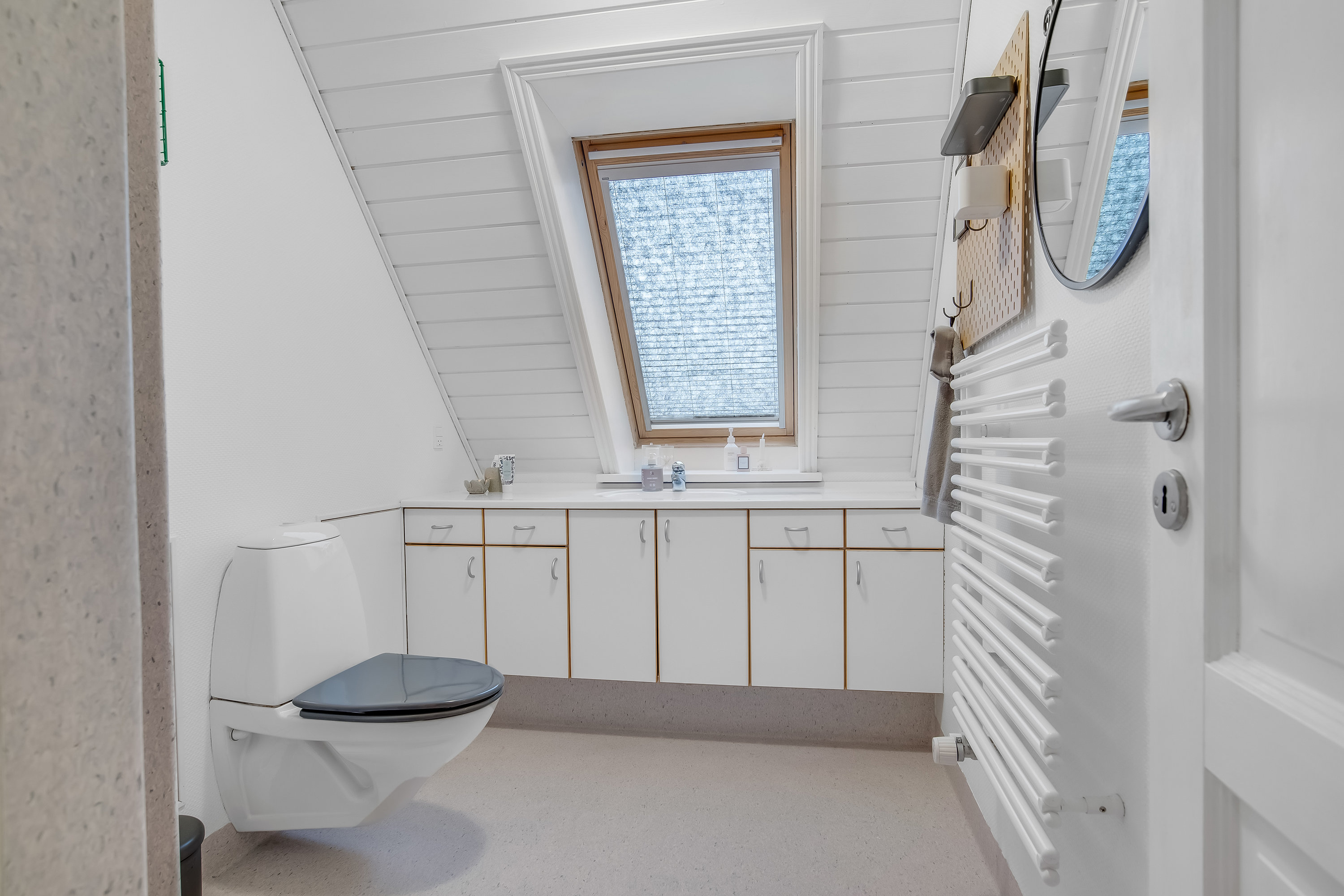 Fremhævet badeværelse billede i fuldskærmstilstand. Billede af Geranievej 4, Mejrup, 7500 Holstebro