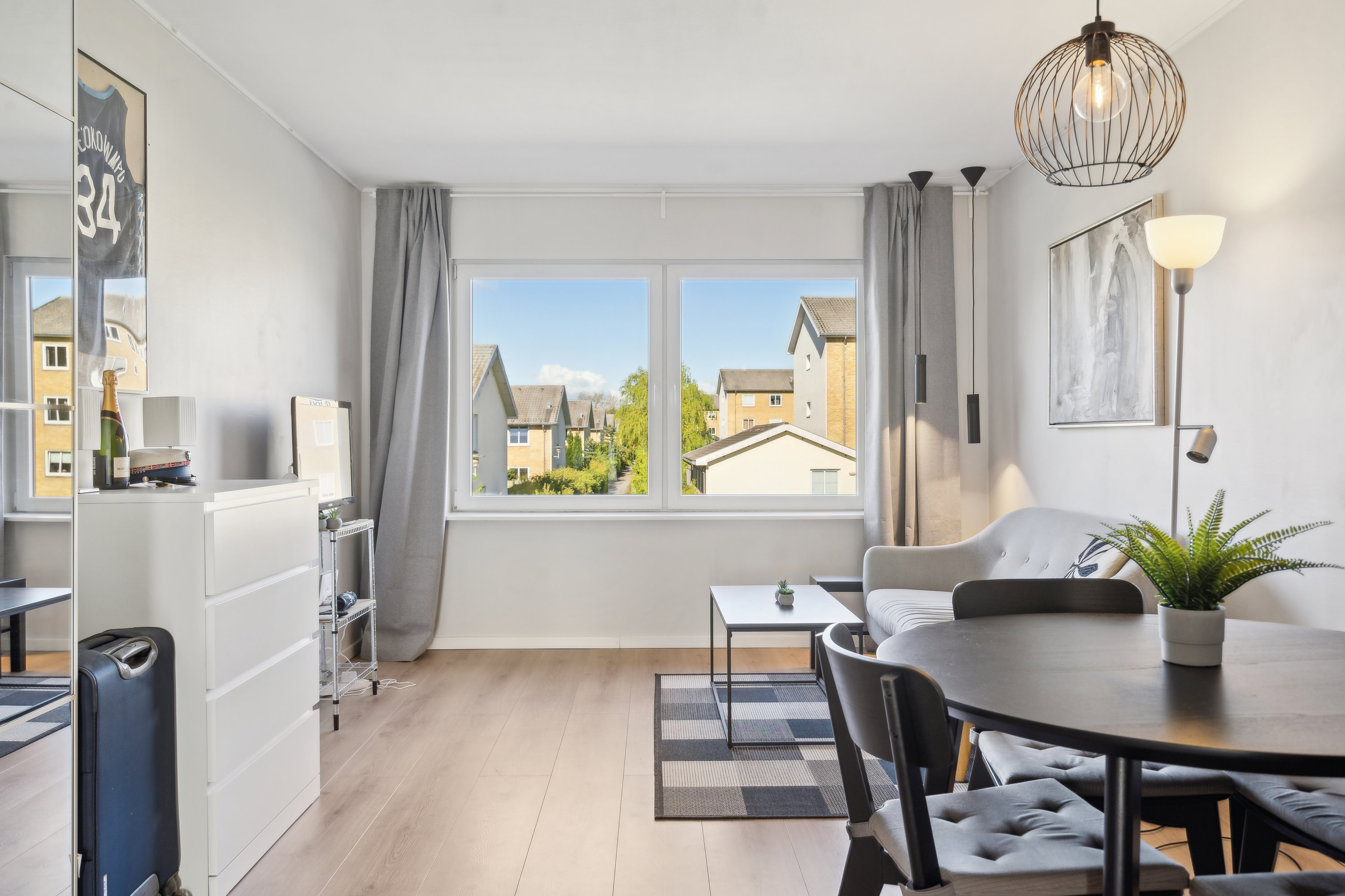 Fremhævet  billede i fuldskærmstilstand. Billede af Hverringevej 1, 1. 13., 5230 Odense M