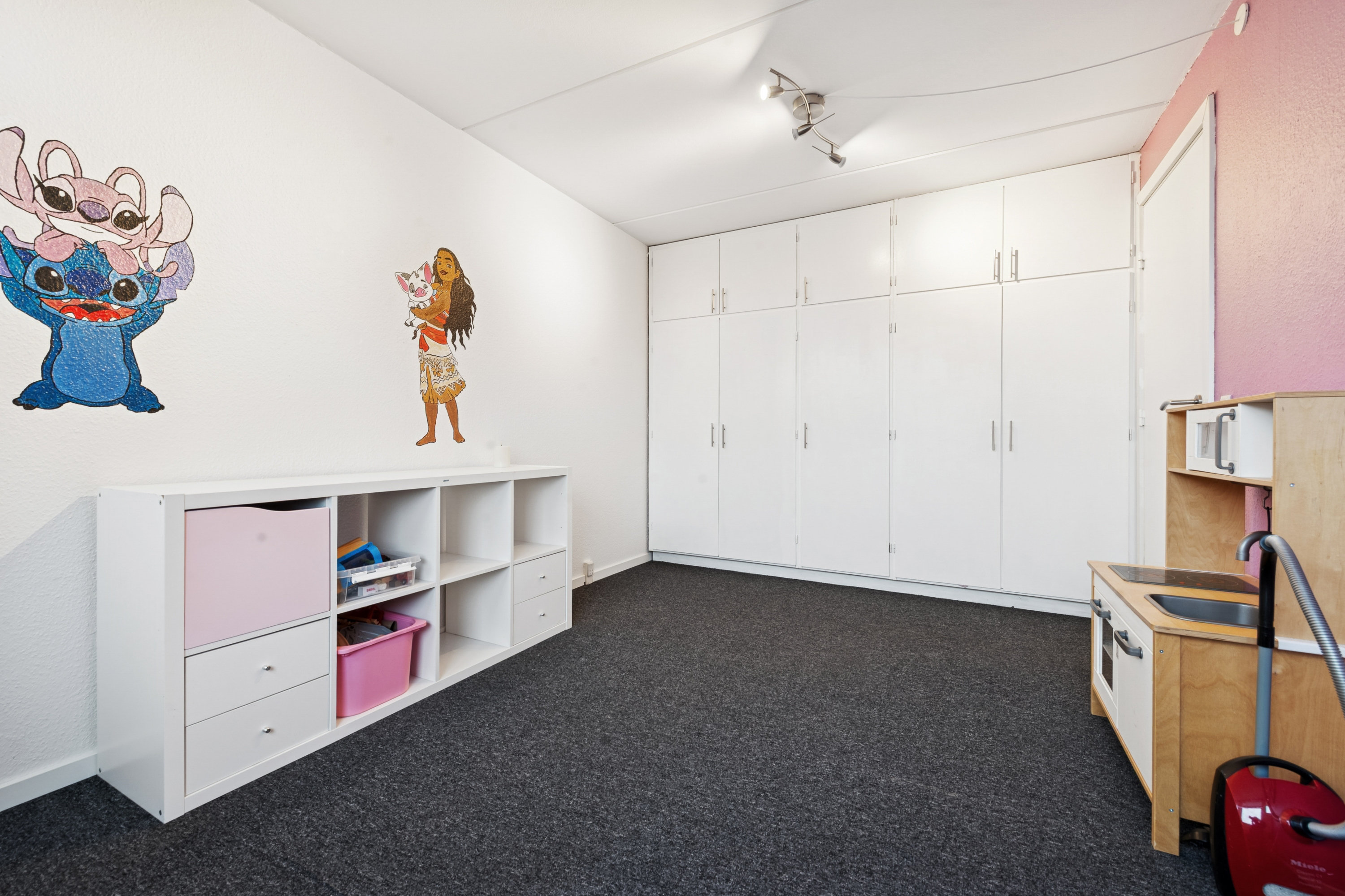 Fremhævet værelse billede i fuldskærmstilstand. Billede af Jægerhusene 11, 2620 Albertslund