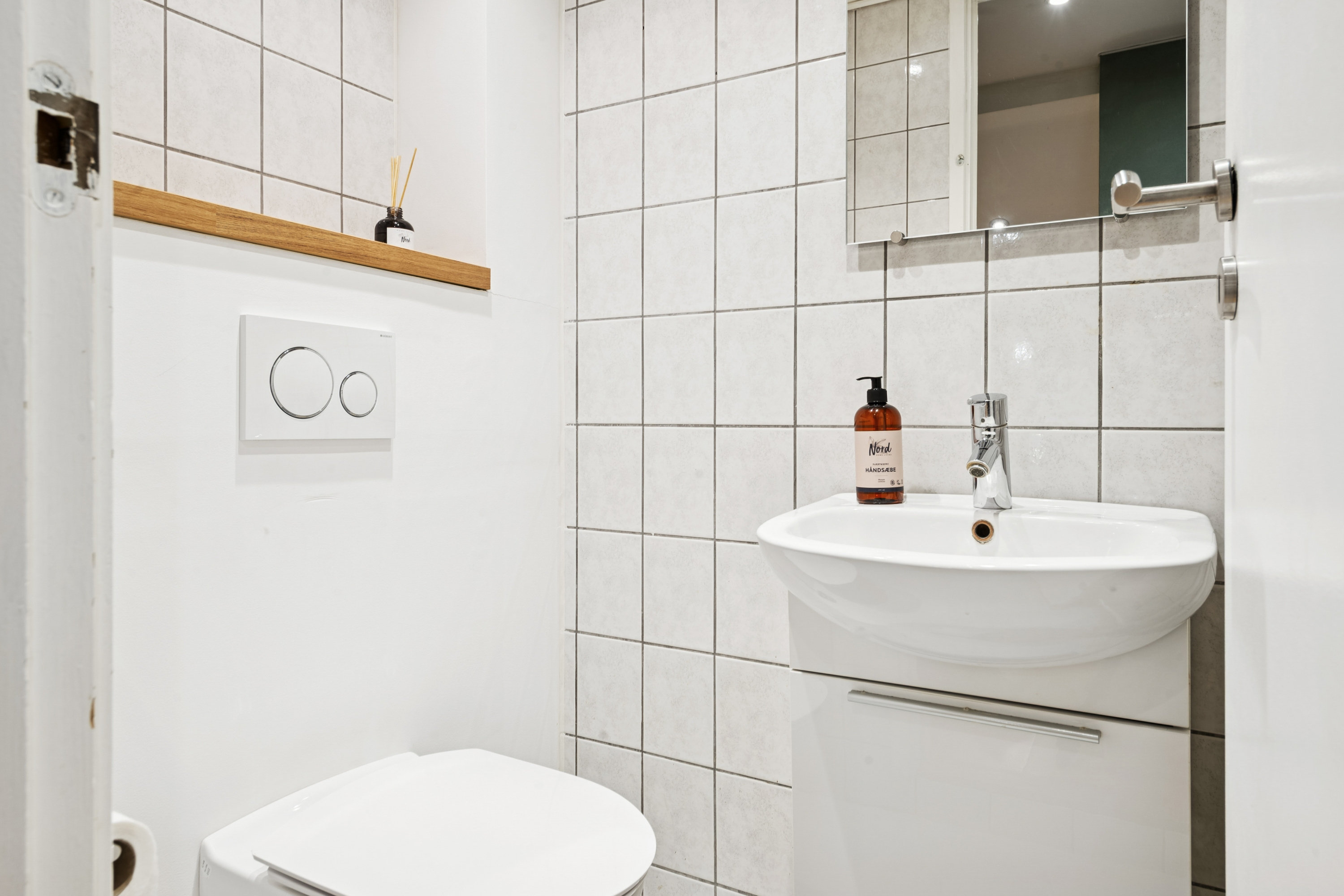 Fremhævet badeværelse billede i fuldskærmstilstand. Billede af Jægerhusene 11, 2620 Albertslund