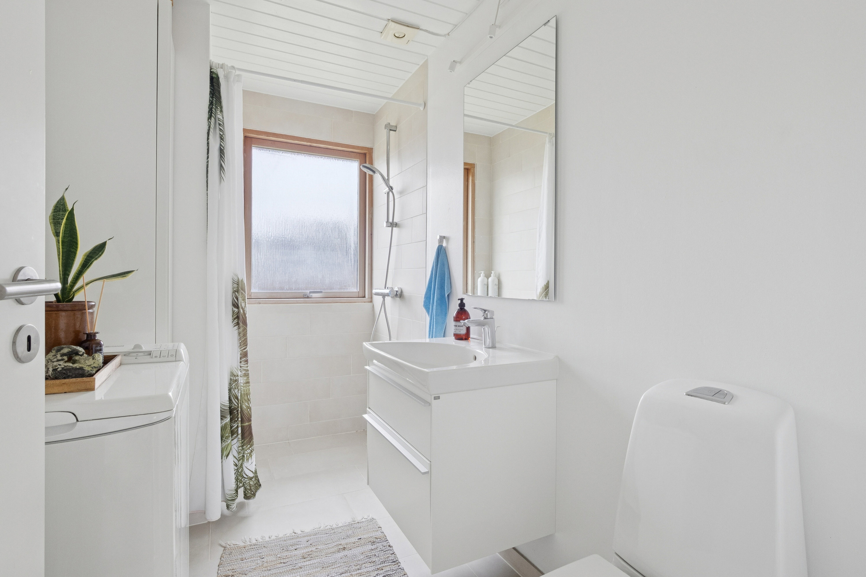 Fremhævet badeværelse billede i fuldskærmstilstand. Billede af Kobbelsti 49, Klitmøller, 7700 Thisted