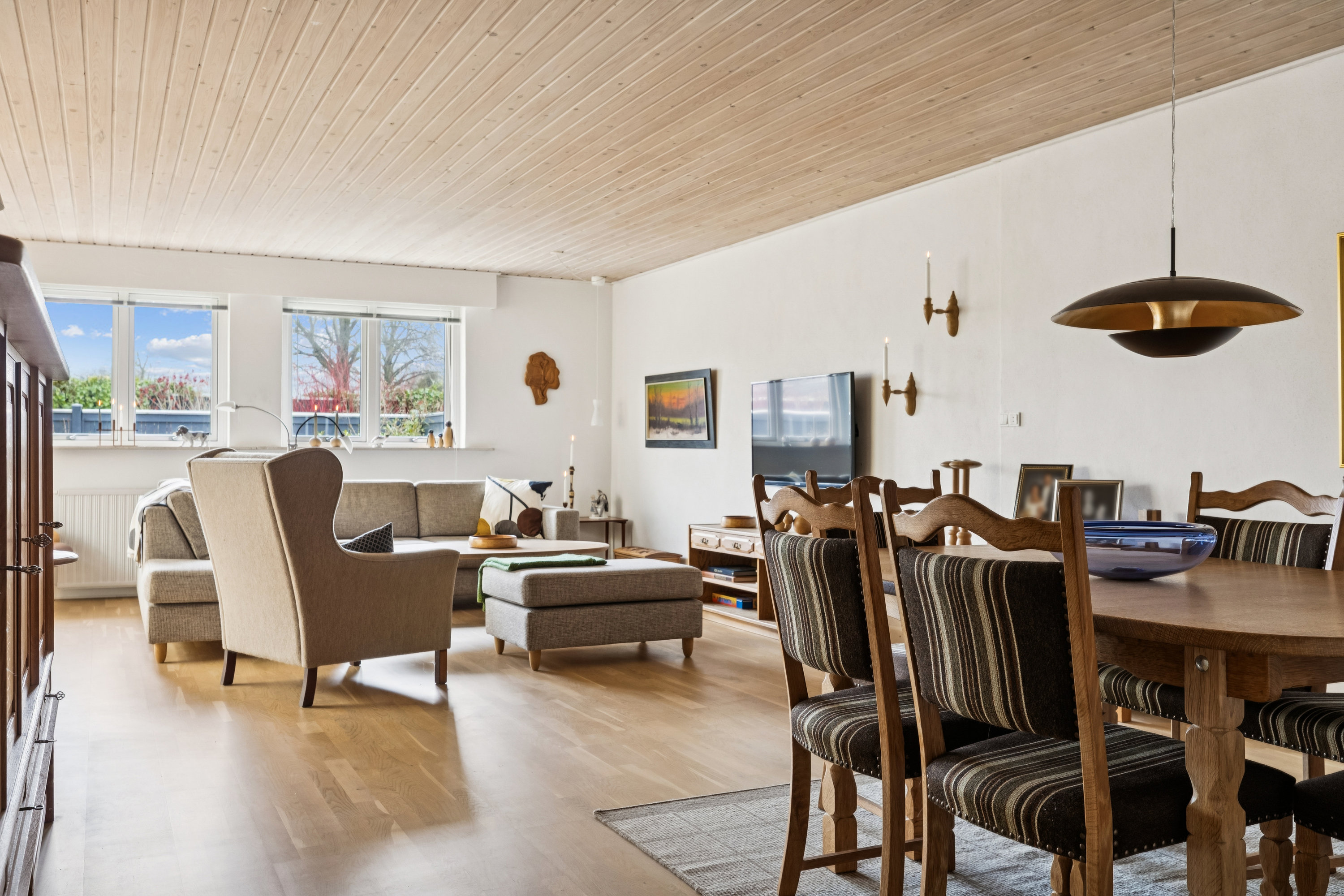 Fremhævet stue billede i fuldskærmstilstand. Billede af Tybrindvænget 9, 5230 Odense M