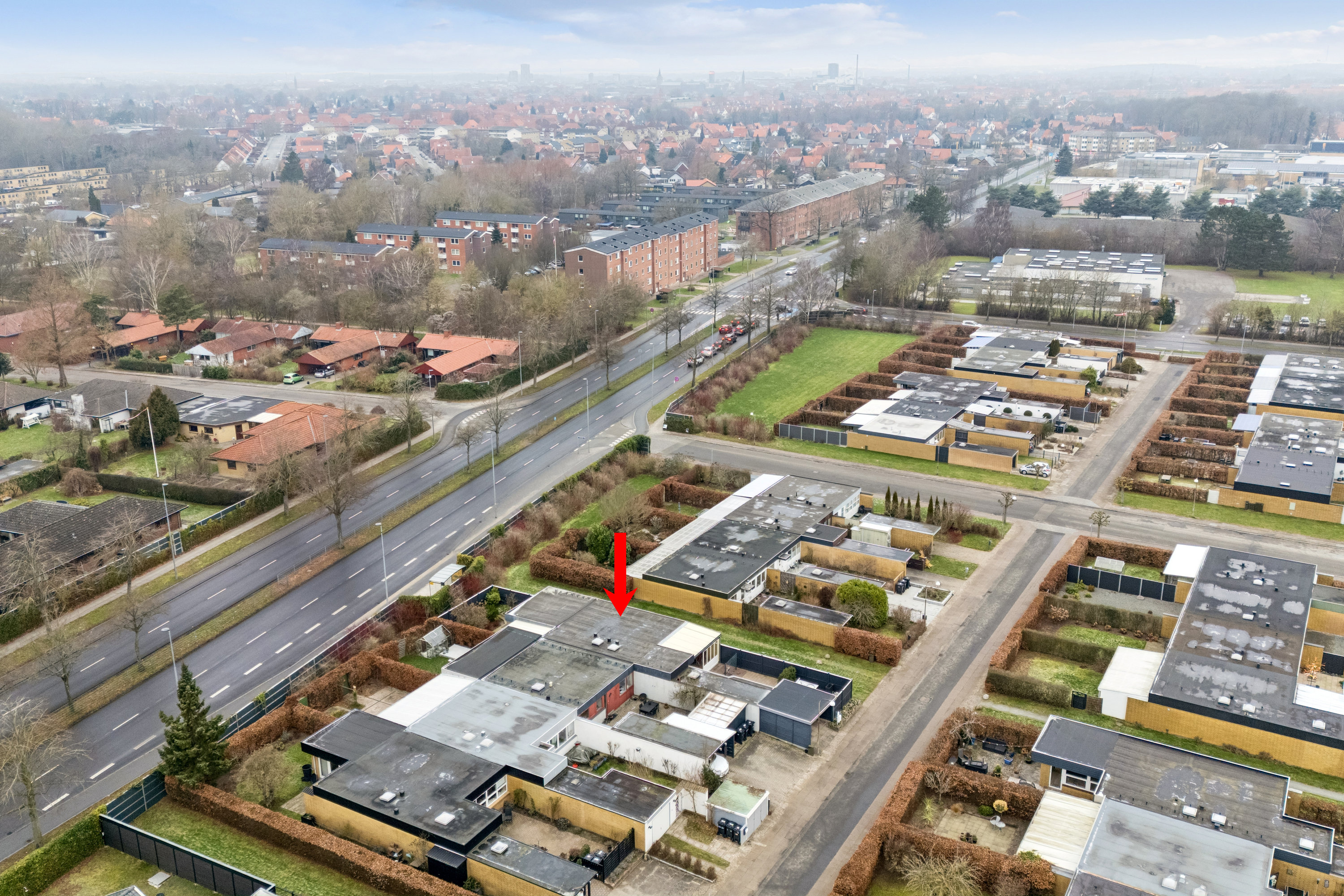Fremhævet luftfoto billede i fuldskærmstilstand. Billede af Tybrindvænget 9, 5230 Odense M