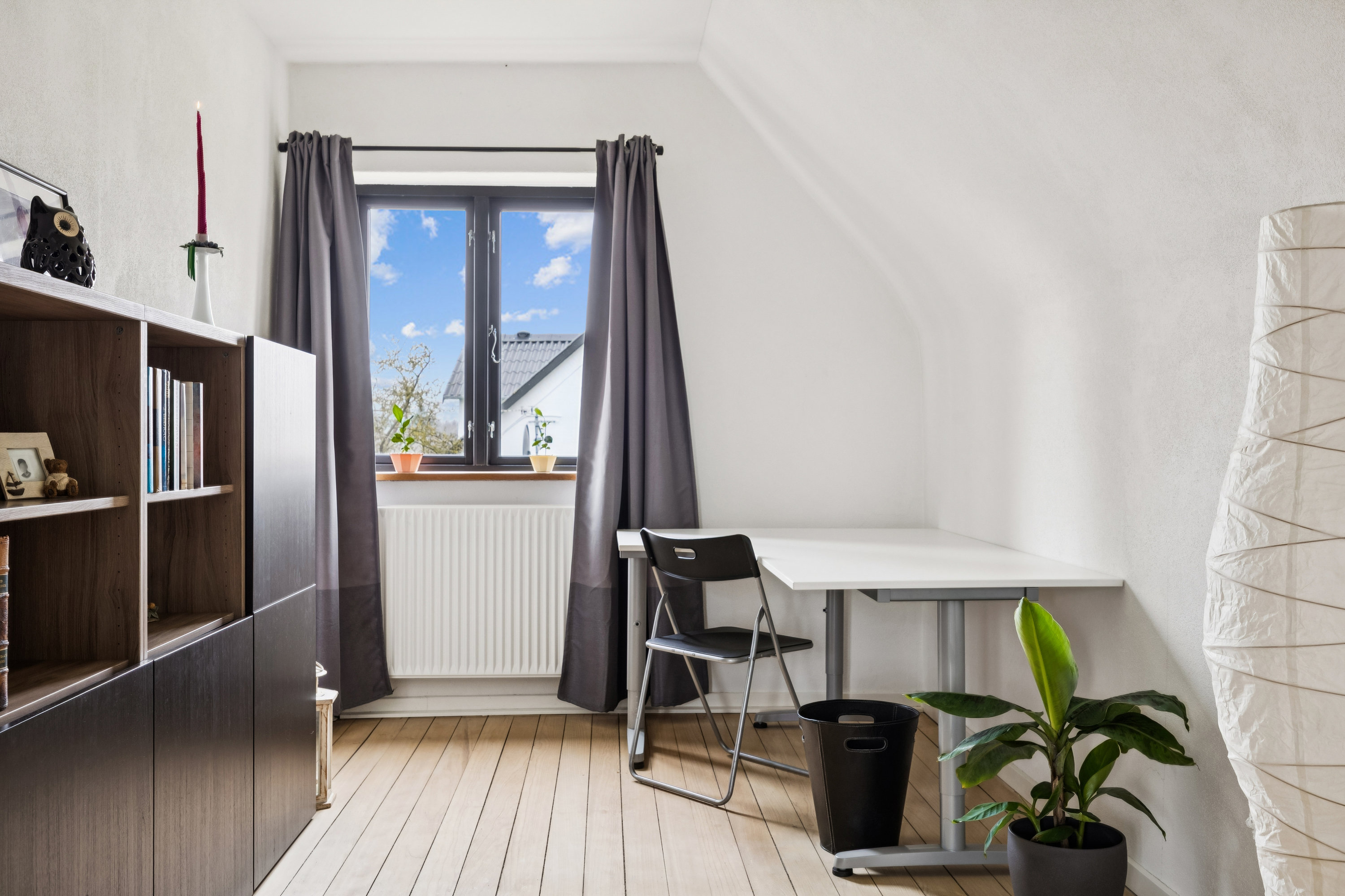 Fremhævet værelse billede i fuldskærmstilstand. Billede af Rugårdsvej 317, Villestofte, 5210 Odense NV